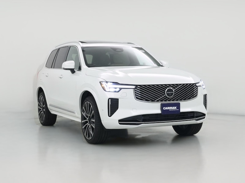 2026 Volvo XC90 B6 Plus