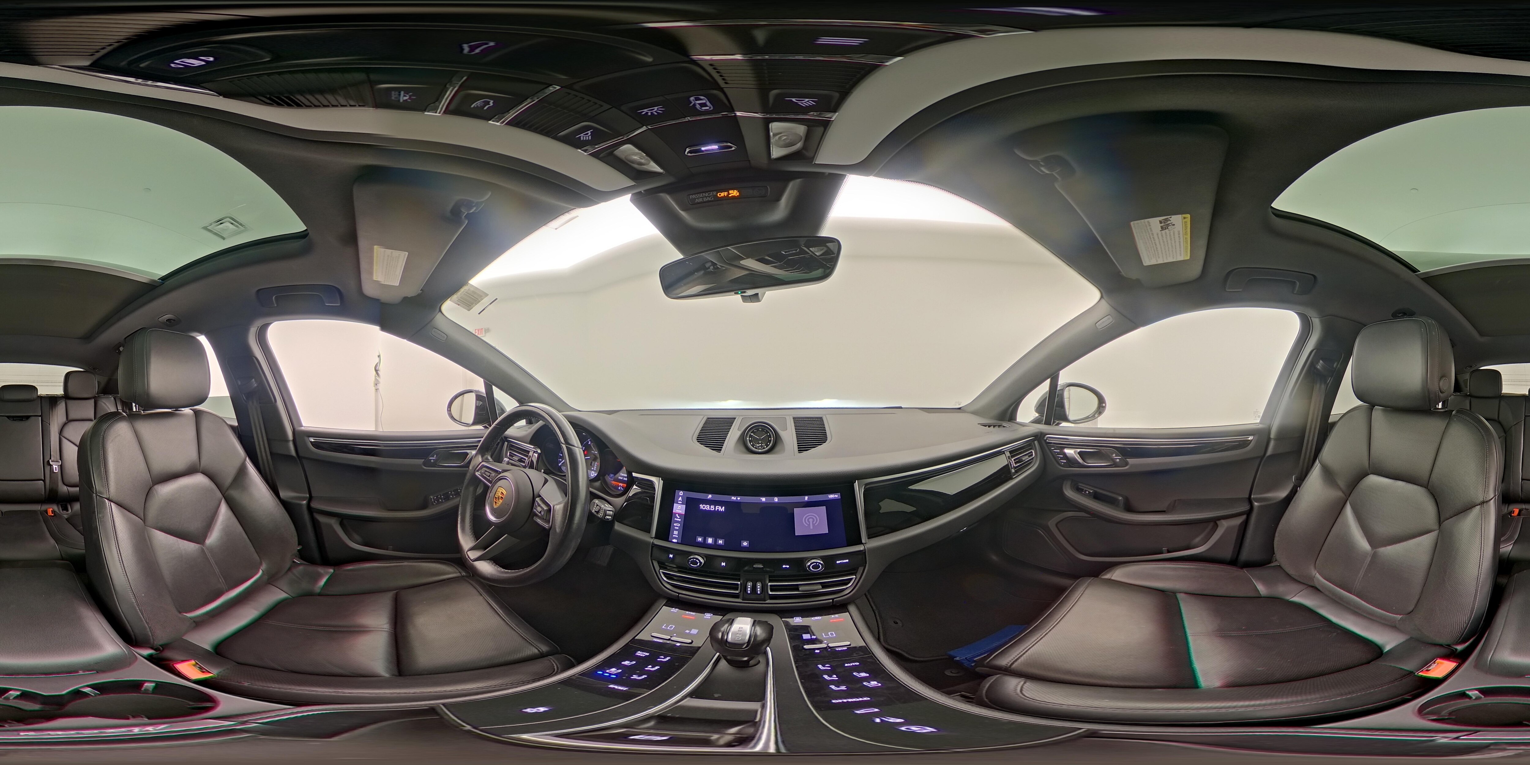 2024 Porsche Macan - Photo 26