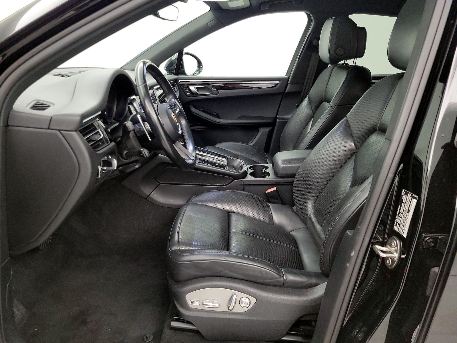 2024 Porsche Macan - Photo 12