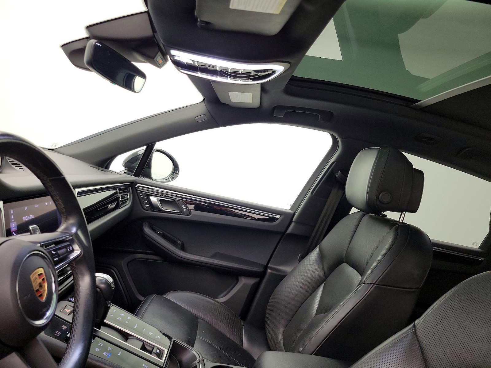 2024 Porsche Macan - Photo 21