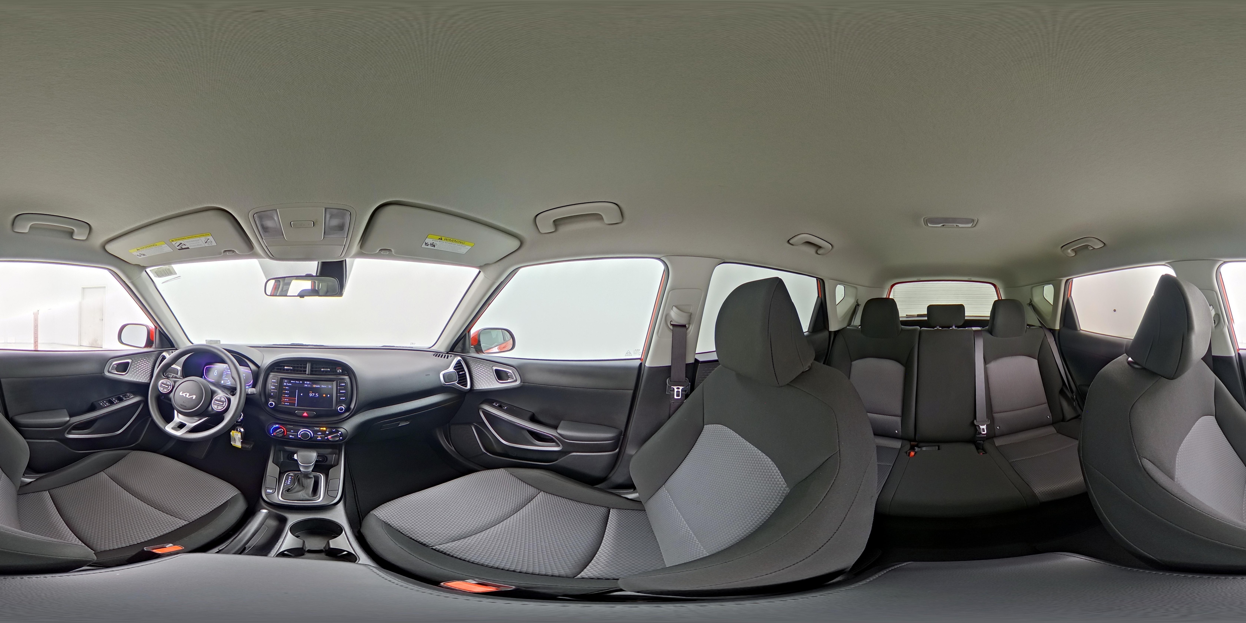 2023 Kia Soul LX - Photo 24