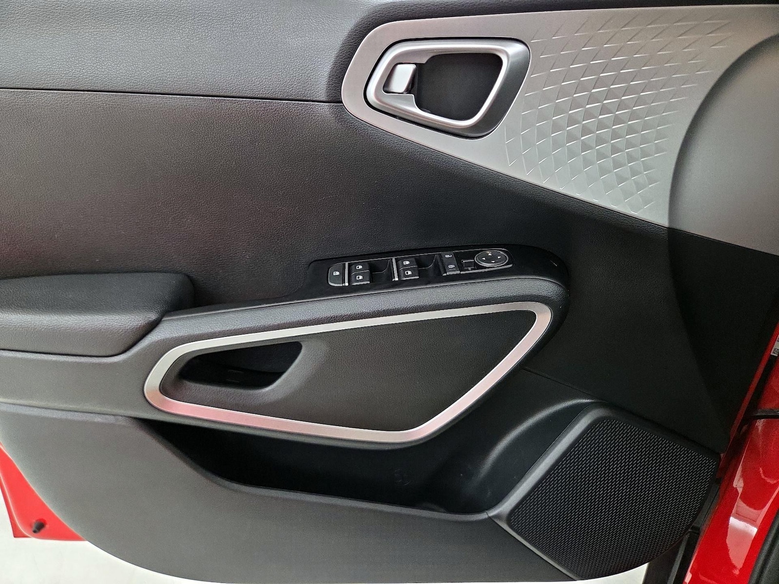 2023 Kia Soul LX - Photo 13