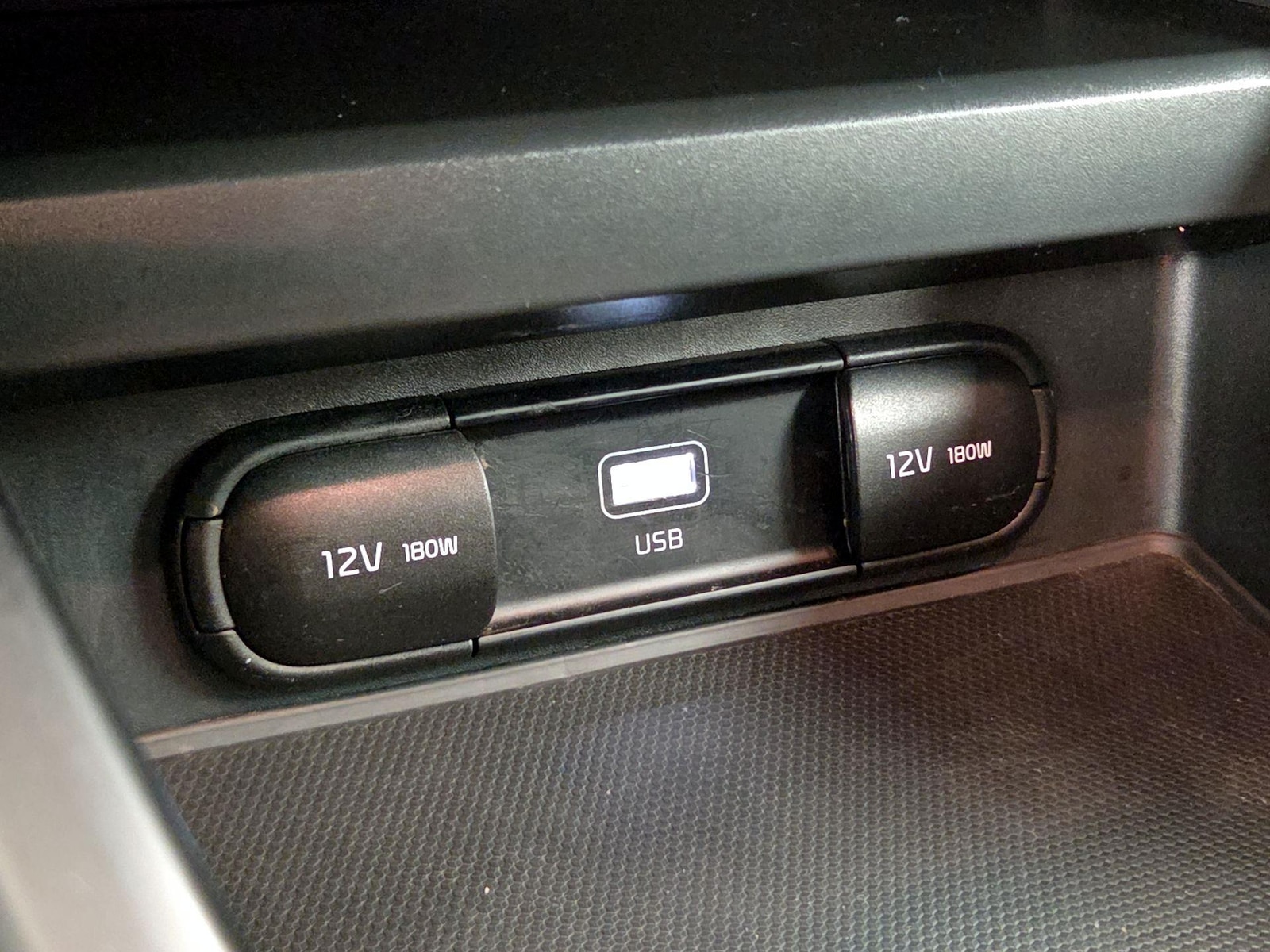 2023 Kia Soul LX - Photo 19