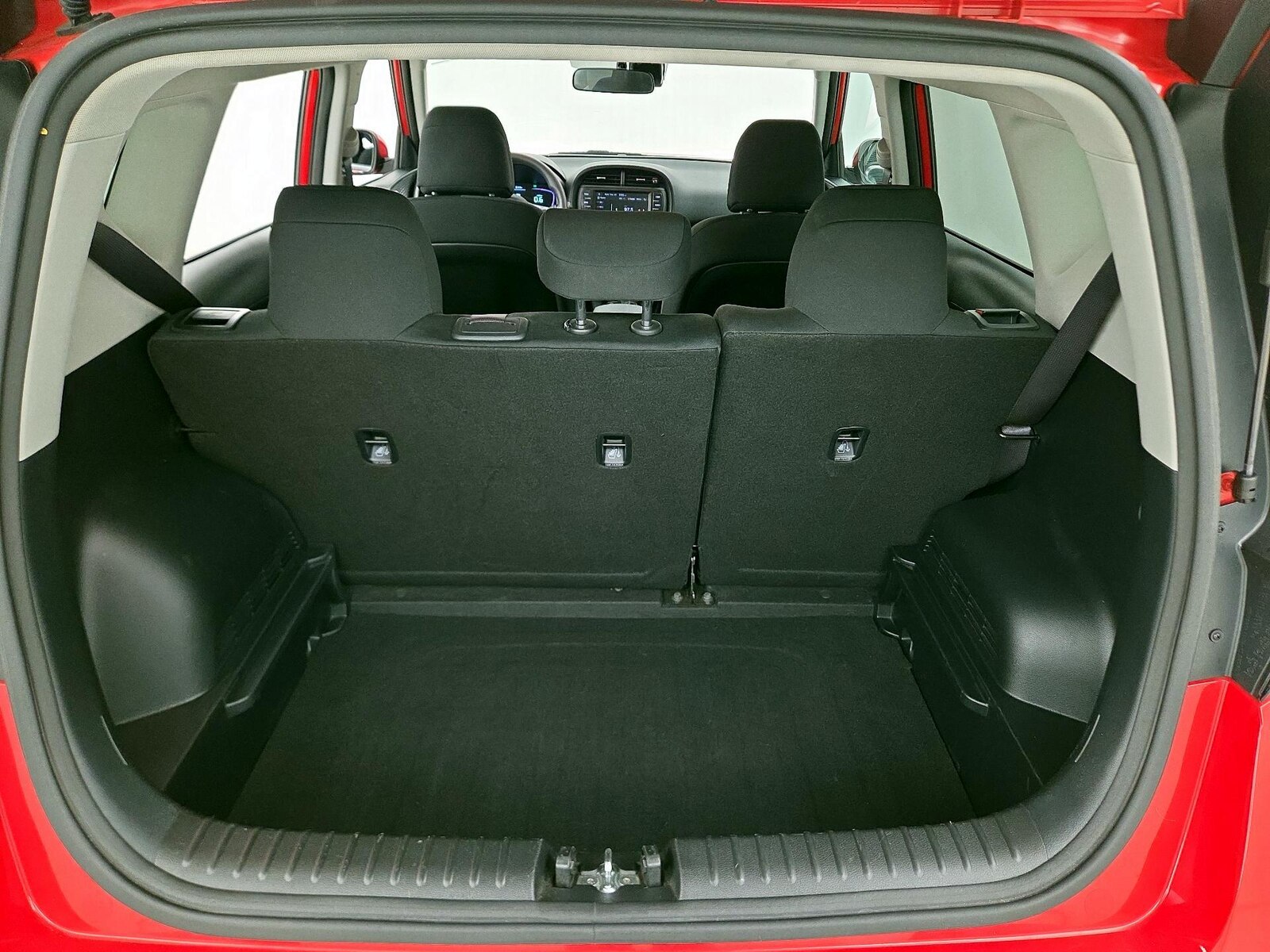 2023 Kia Soul LX - Photo 21