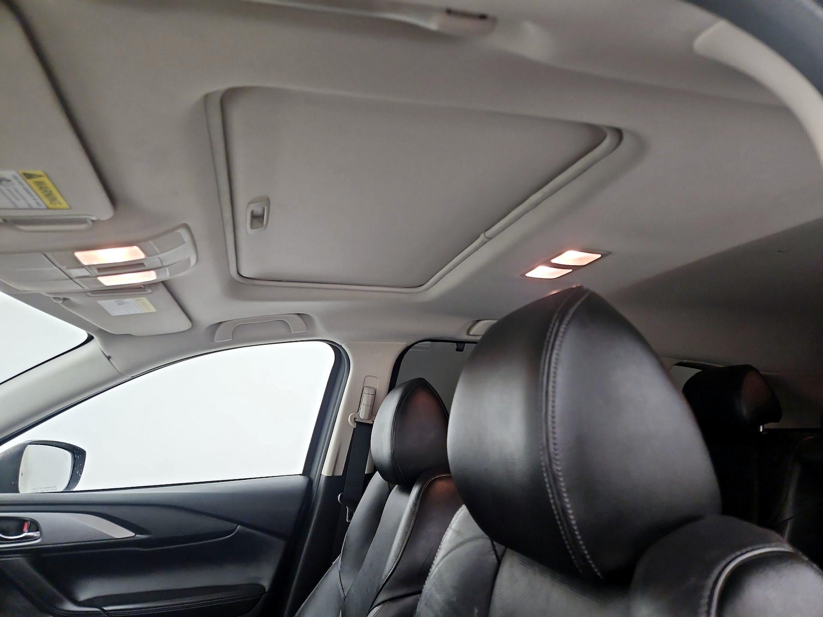 Sunroof(s) & Overhead Airbags
