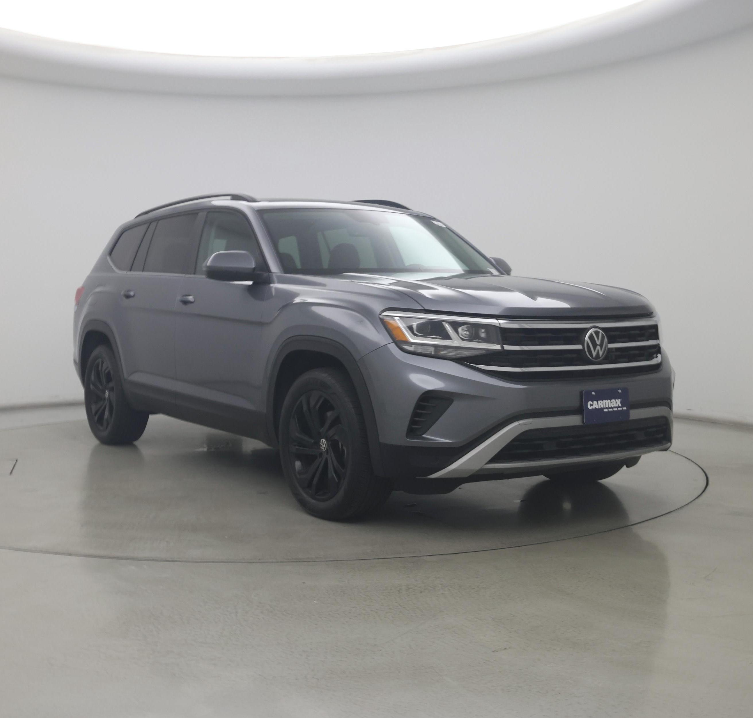 Gray 2023 Volkswagen Atlas SUV / Crossover Front-Wheel Drive Automatic