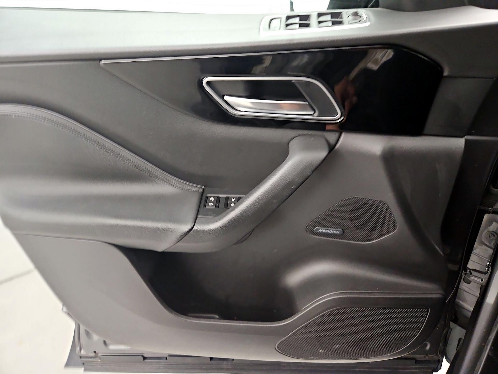 2017 Jaguar F-Pace Premium - Photo 13