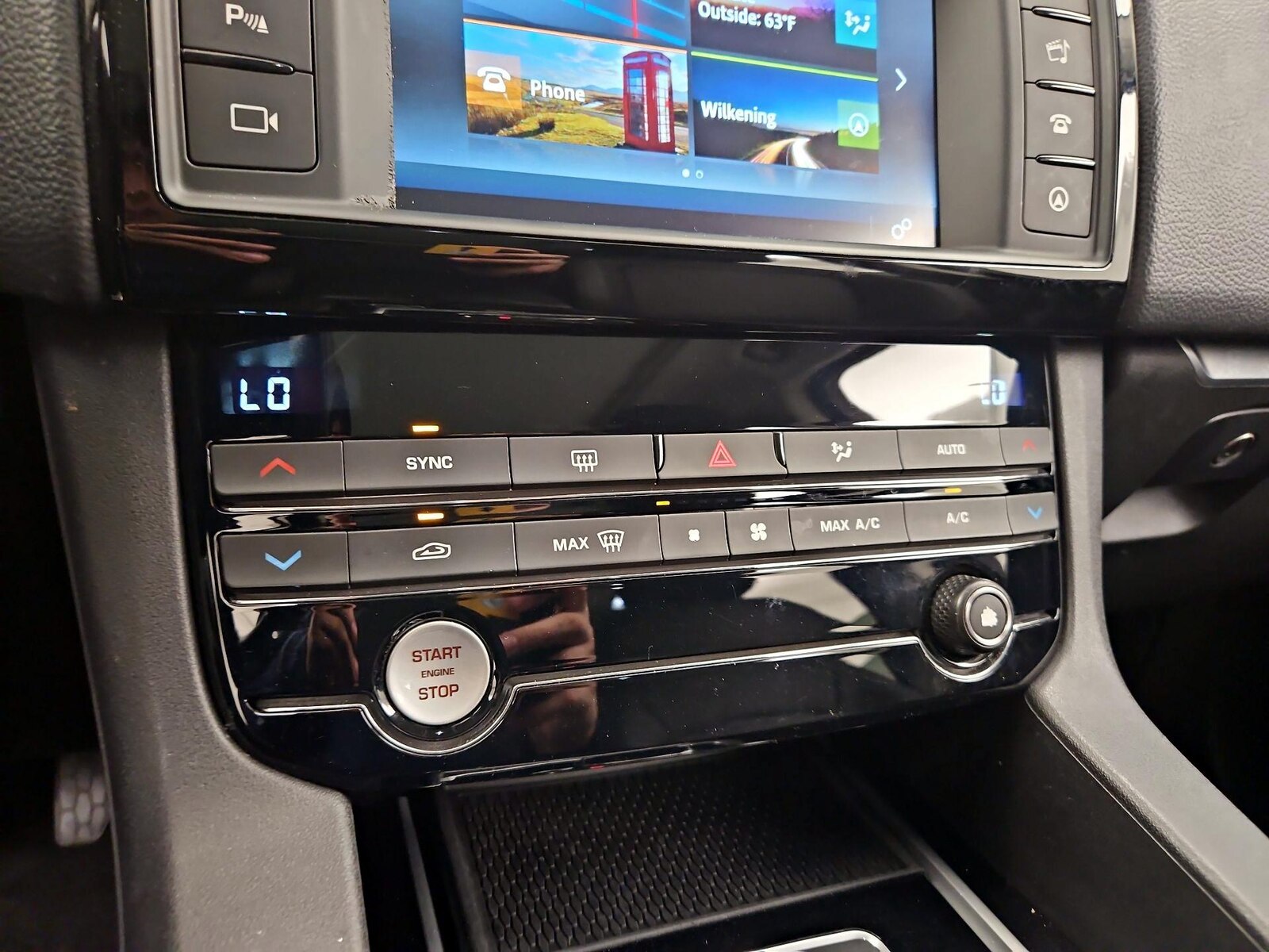 2017 Jaguar F-Pace Premium - Photo 17