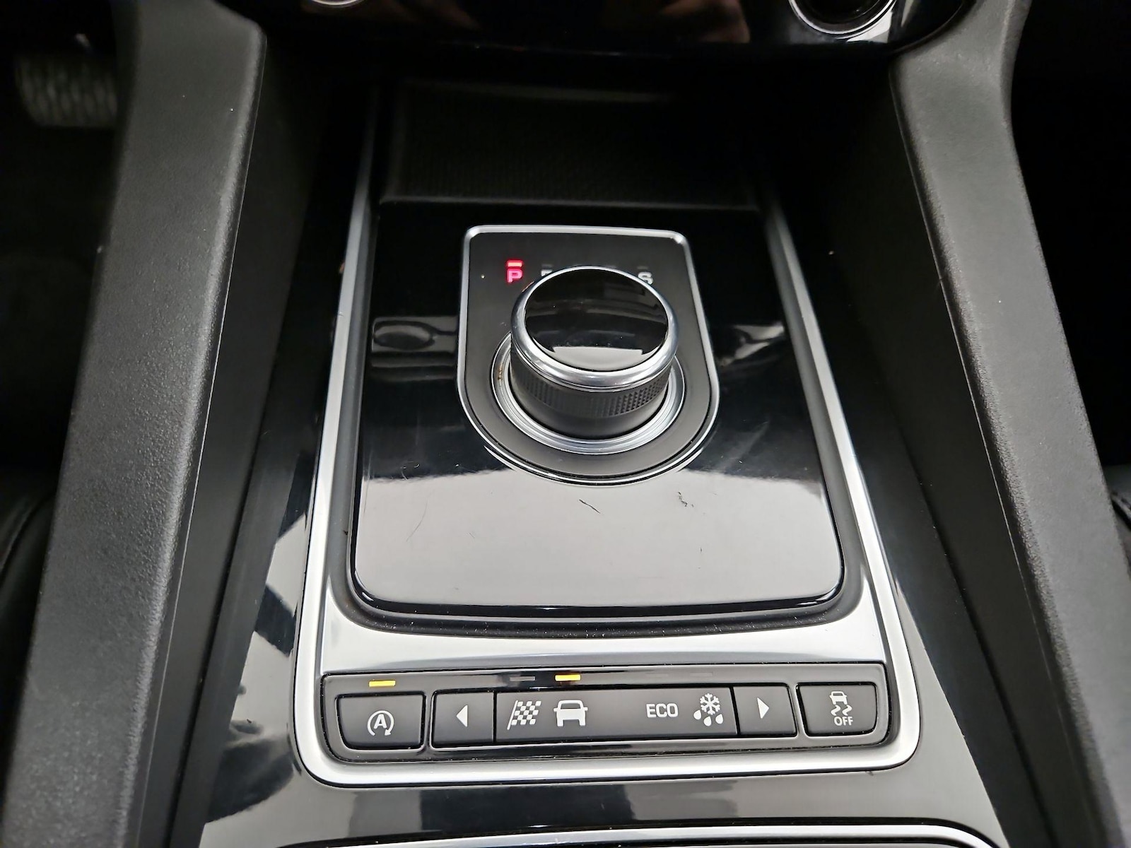 2017 Jaguar F-Pace Premium - Photo 18