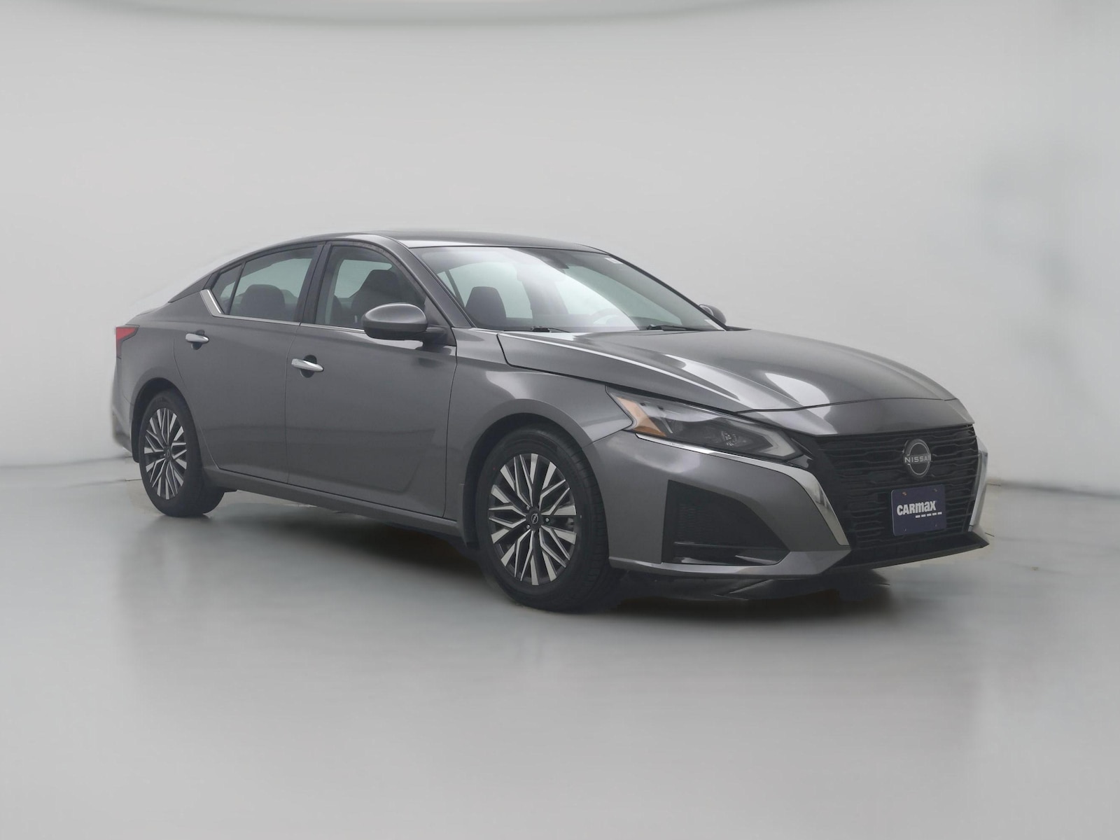 2023 Nissan Altima SV - Photo 1