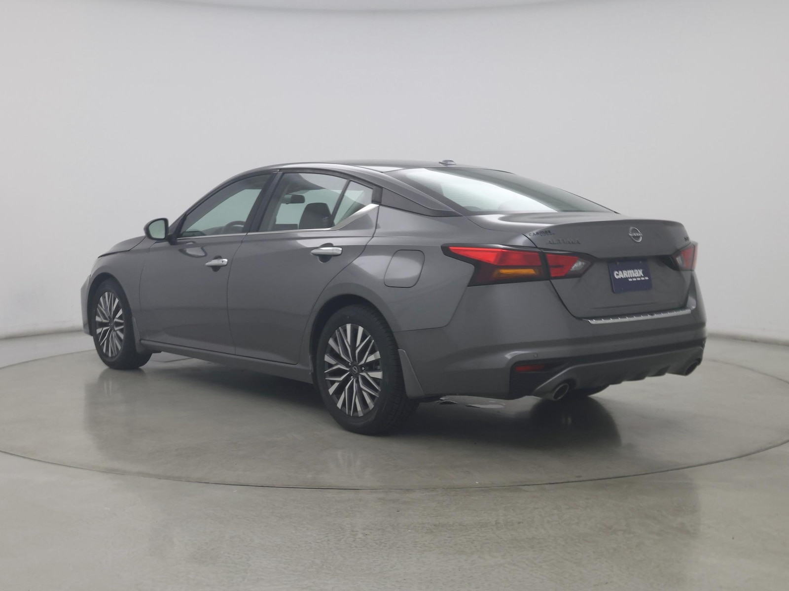 2023 Nissan Altima SV - Photo 3