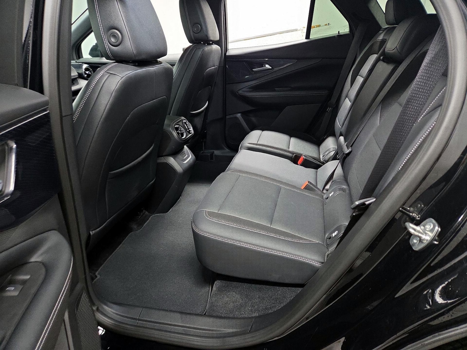 2024 Chevrolet Blazer EV LT - Photo 20