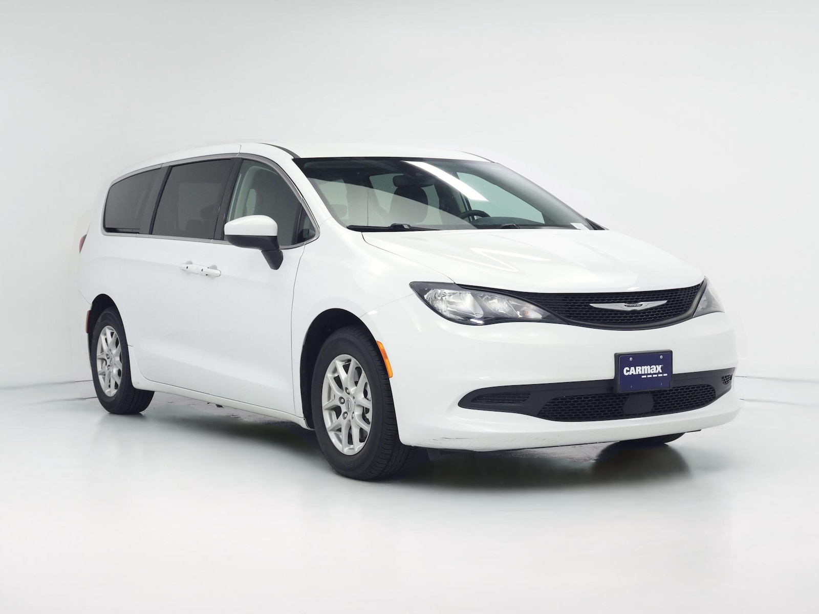 2023 Chrysler Voyager