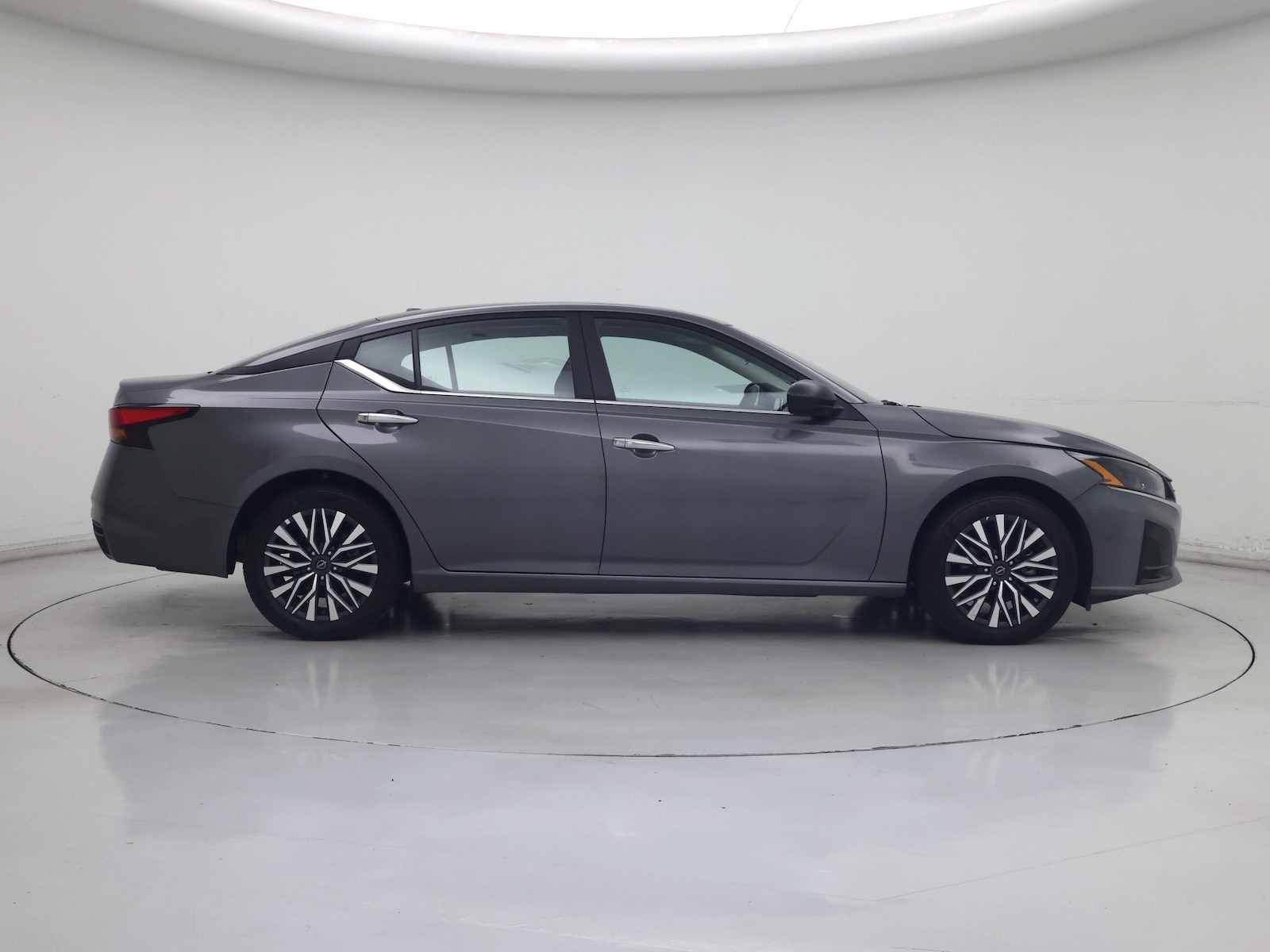 2025 Nissan Altima SV - Photo 8