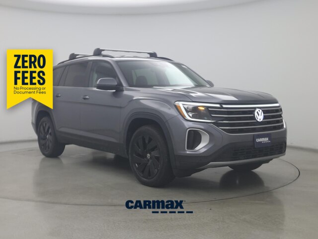 Gray 2024 Volkswagen Atlas SUV / Crossover Front-Wheel Drive Automatic