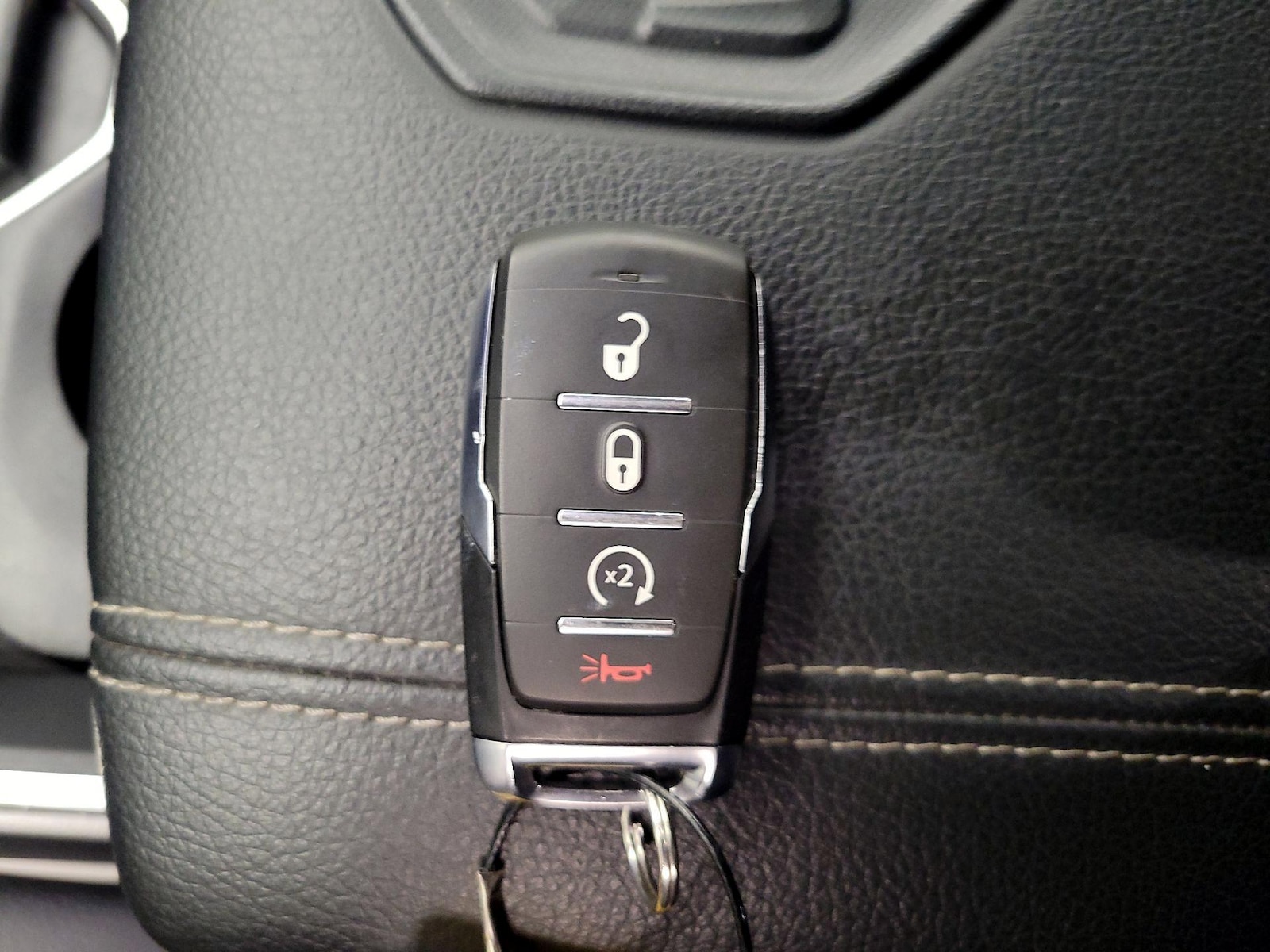 2026 RAM Ram 1500 Pickup Laramie - Photo 23