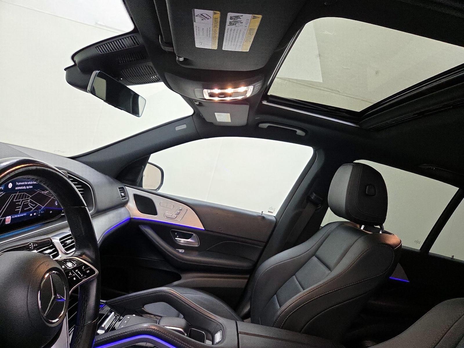 Sunroof(s) & Overhead Airbags