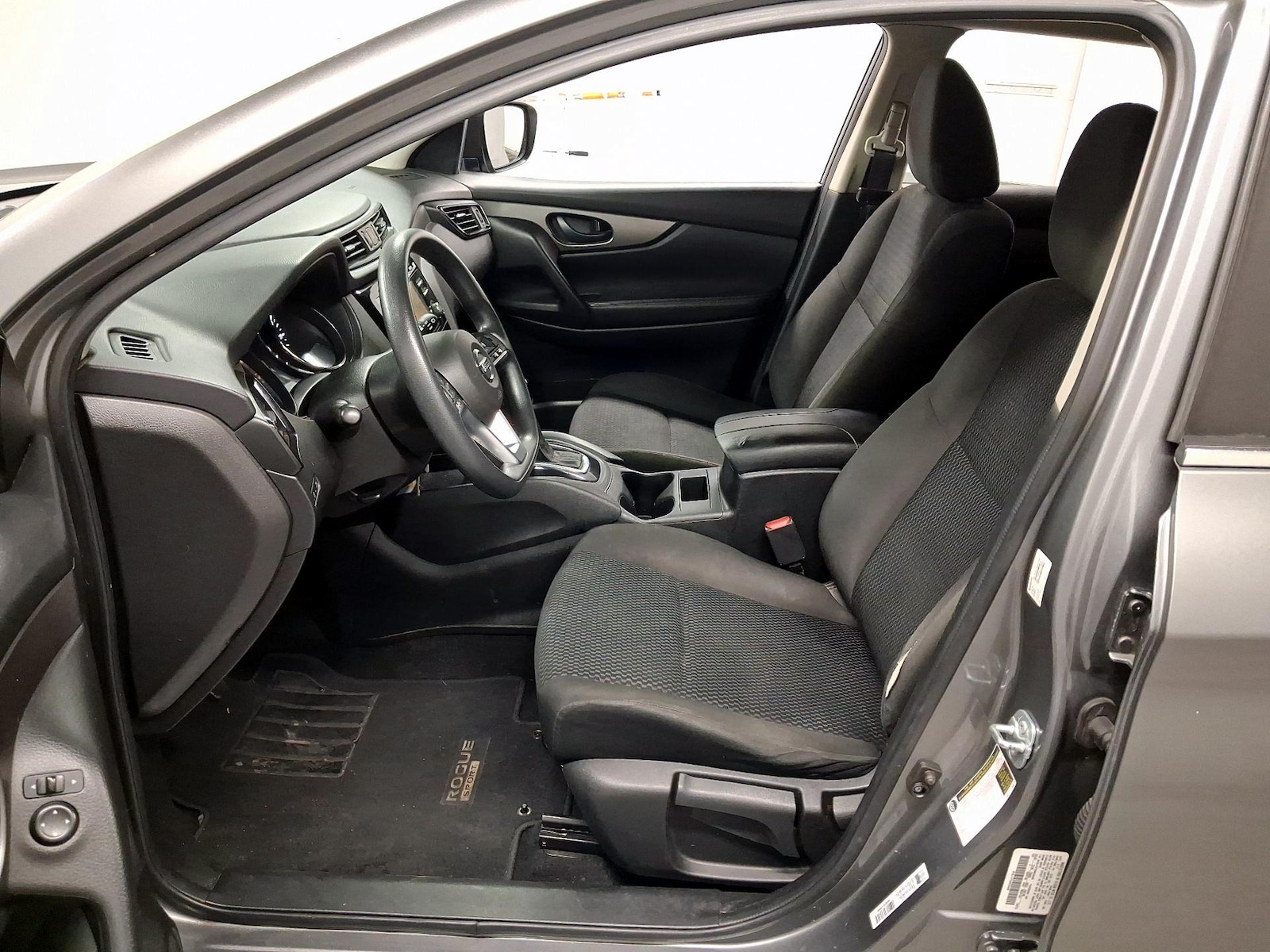 Power Seat(s) & Side Airbags