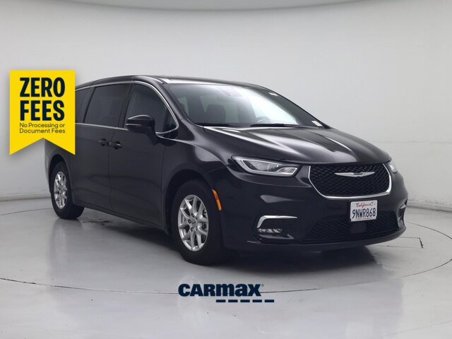 Black 2025 Chrysler Pacifica Minivan Front-Wheel Drive Automatic