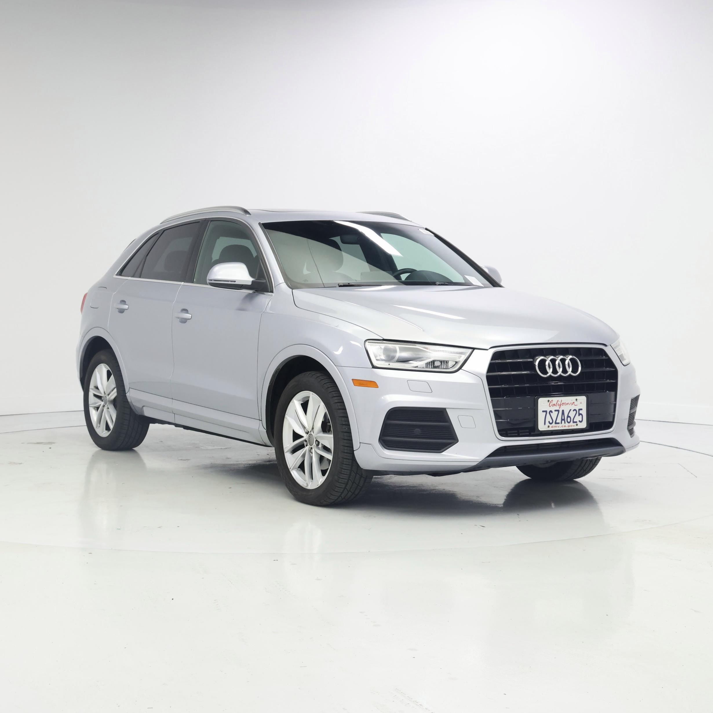 Silver 2016 Audi Q3 SUV / Crossover Front-Wheel Drive Automatic