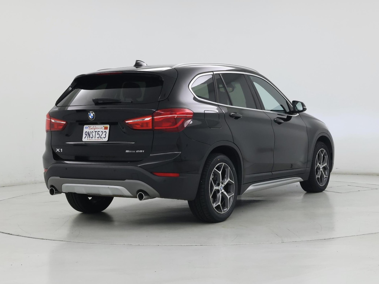 2018 BMW X1 28i - Photo 9