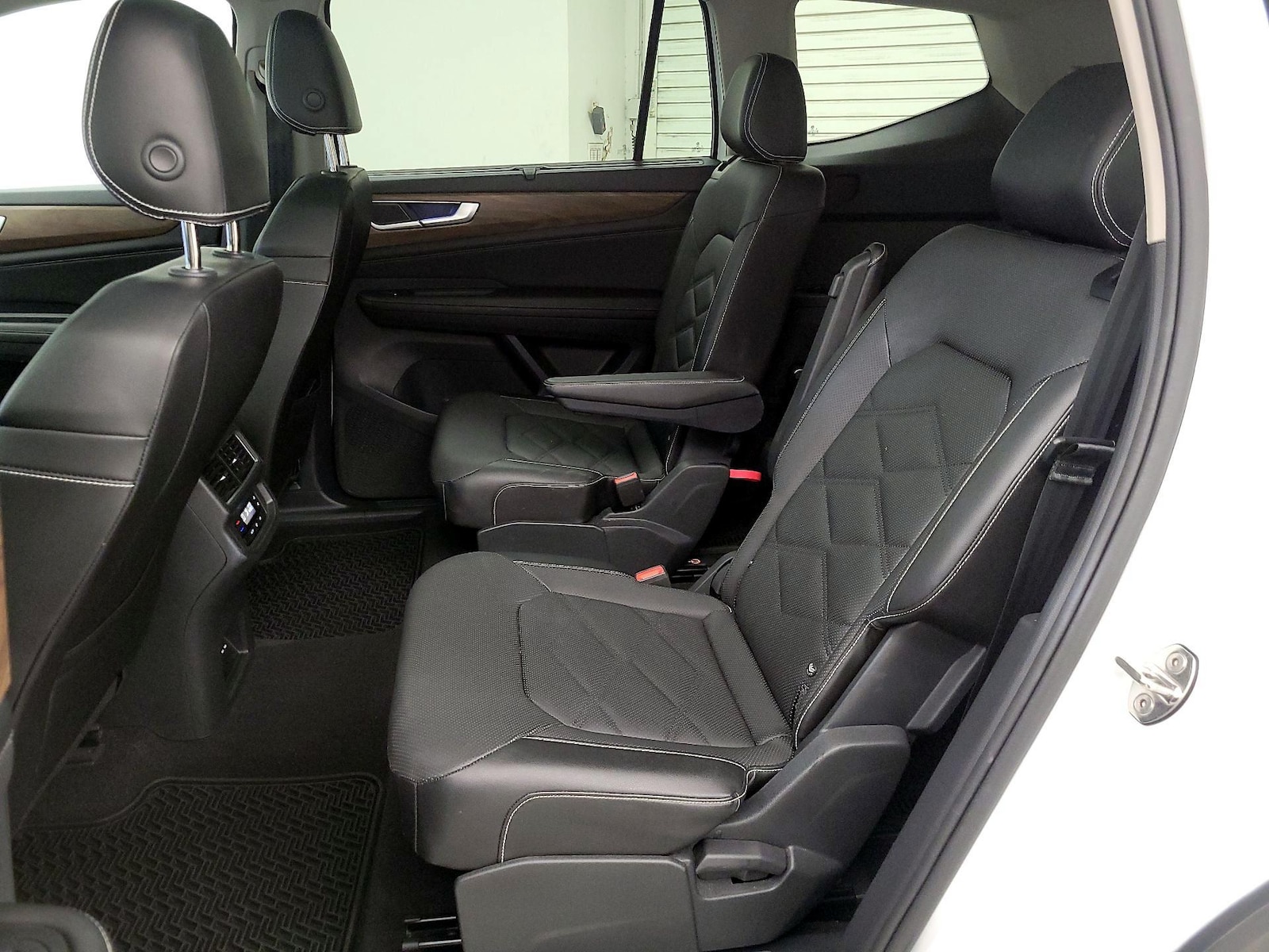 Rear Air Conditioning