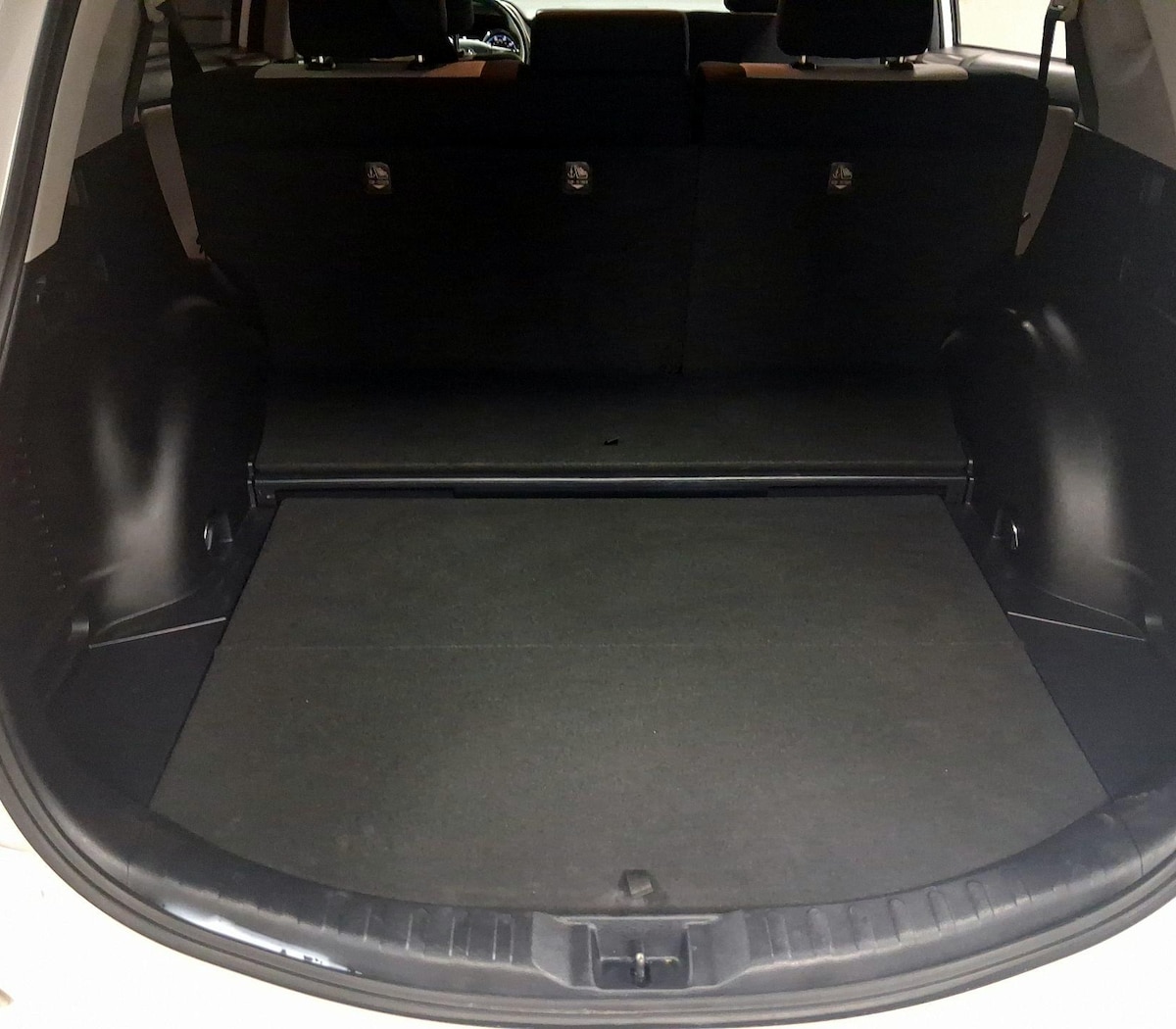 Trunk/Cargo (Seats Up)