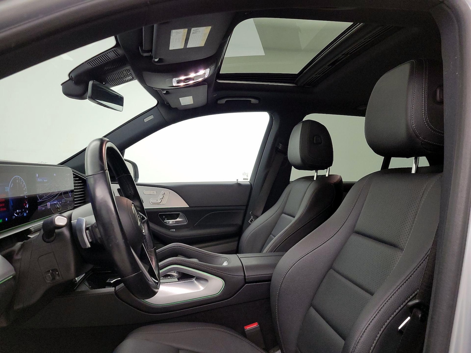 Sunroof(s) & Overhead Airbags