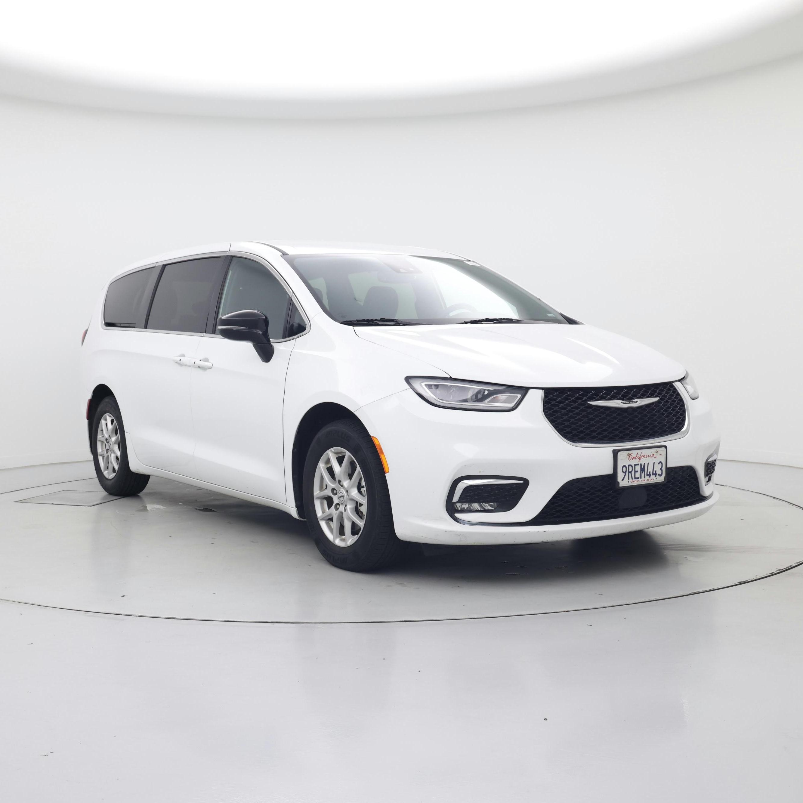 White 2025 Chrysler Pacifica Minivan Front-Wheel Drive Automatic