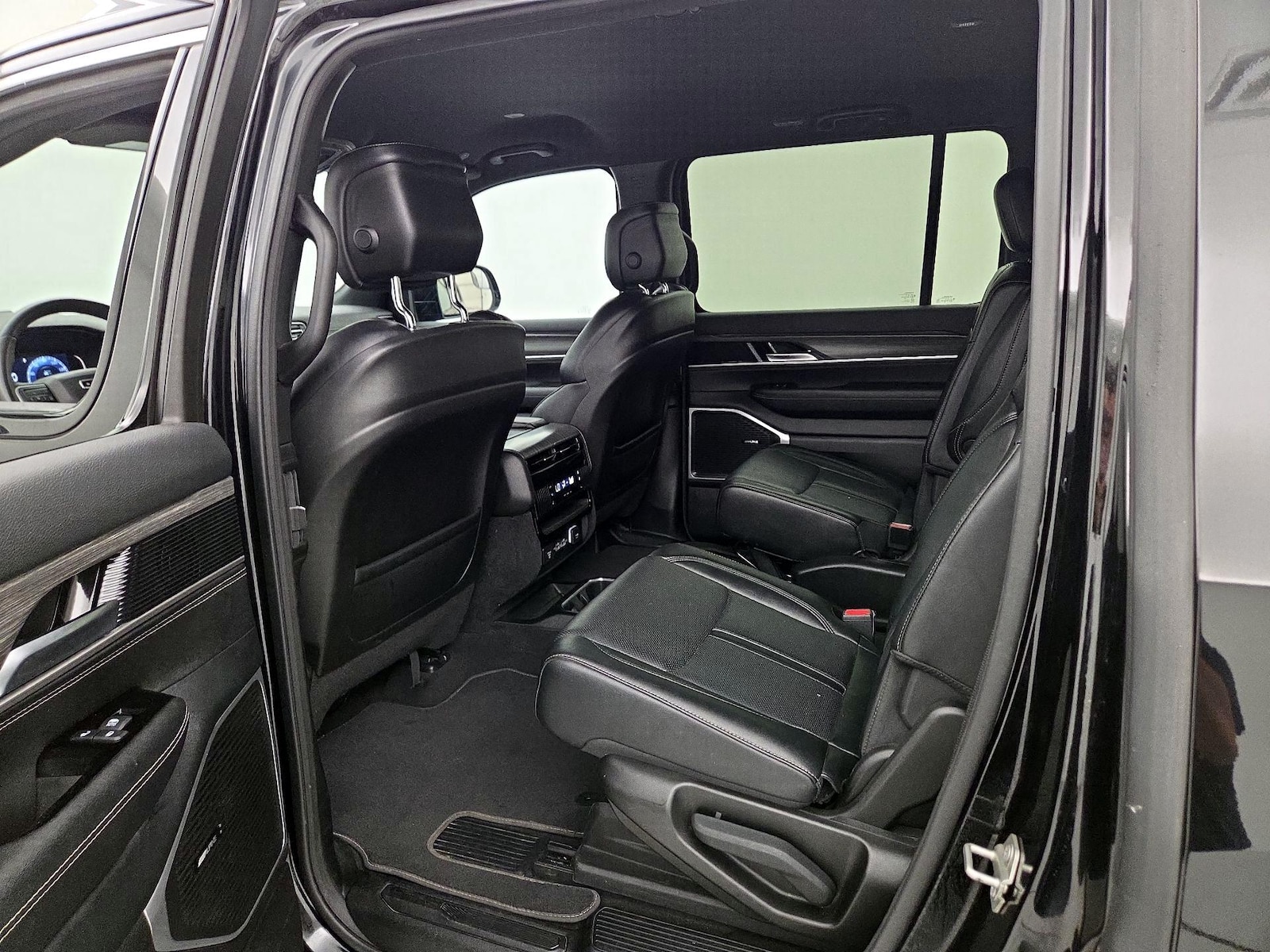 Rear Air Conditioning