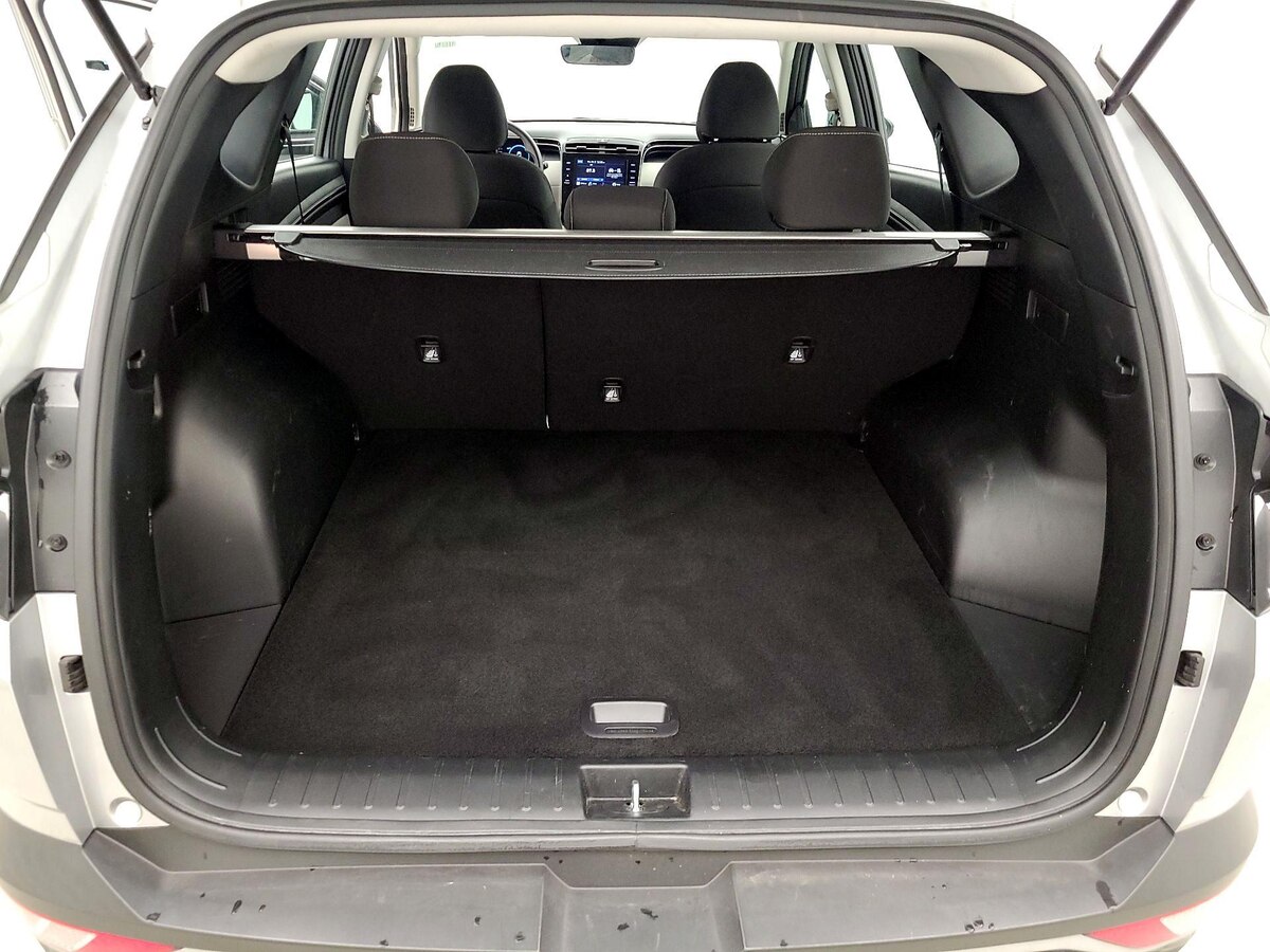Trunk/Cargo (Seats Up)