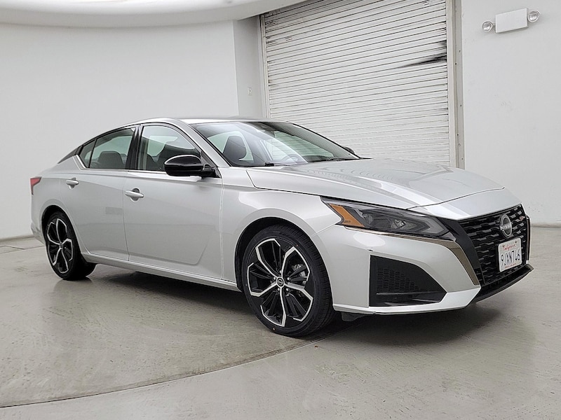 2024 Nissan Altima SR