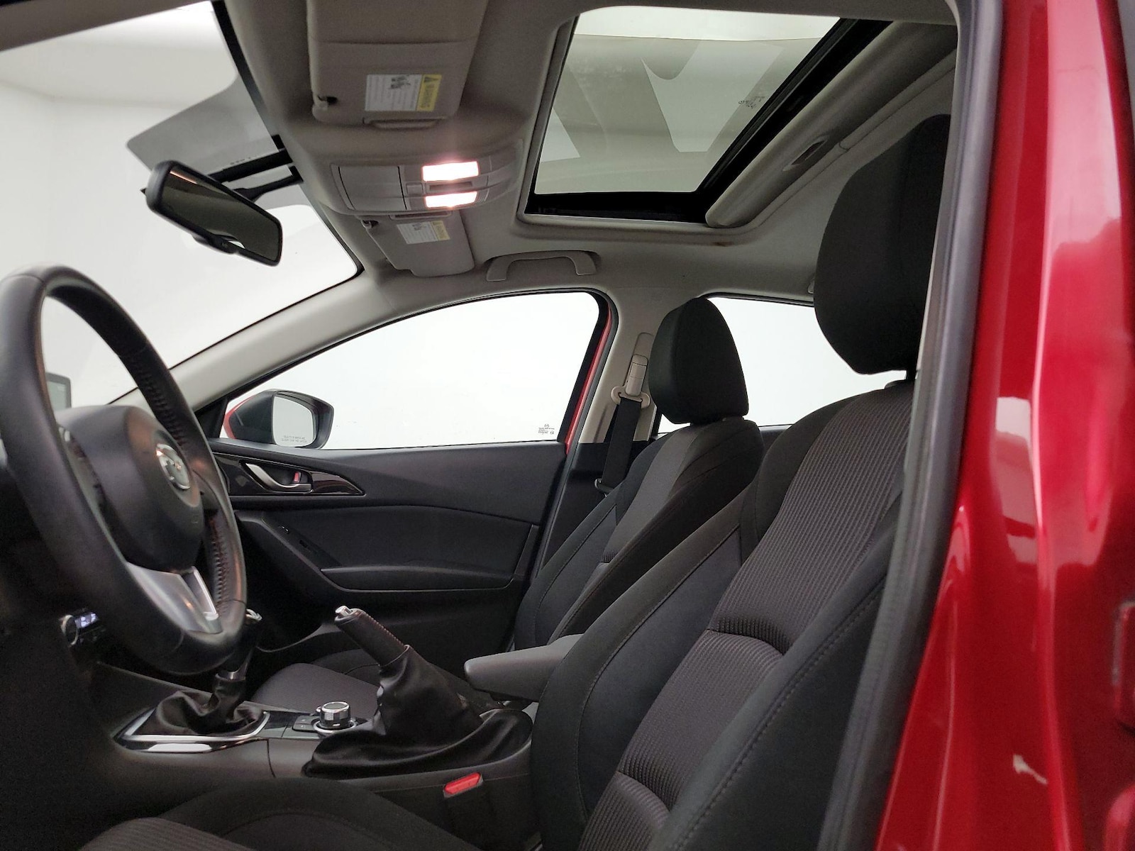 Sunroof(s) & Overhead Airbags