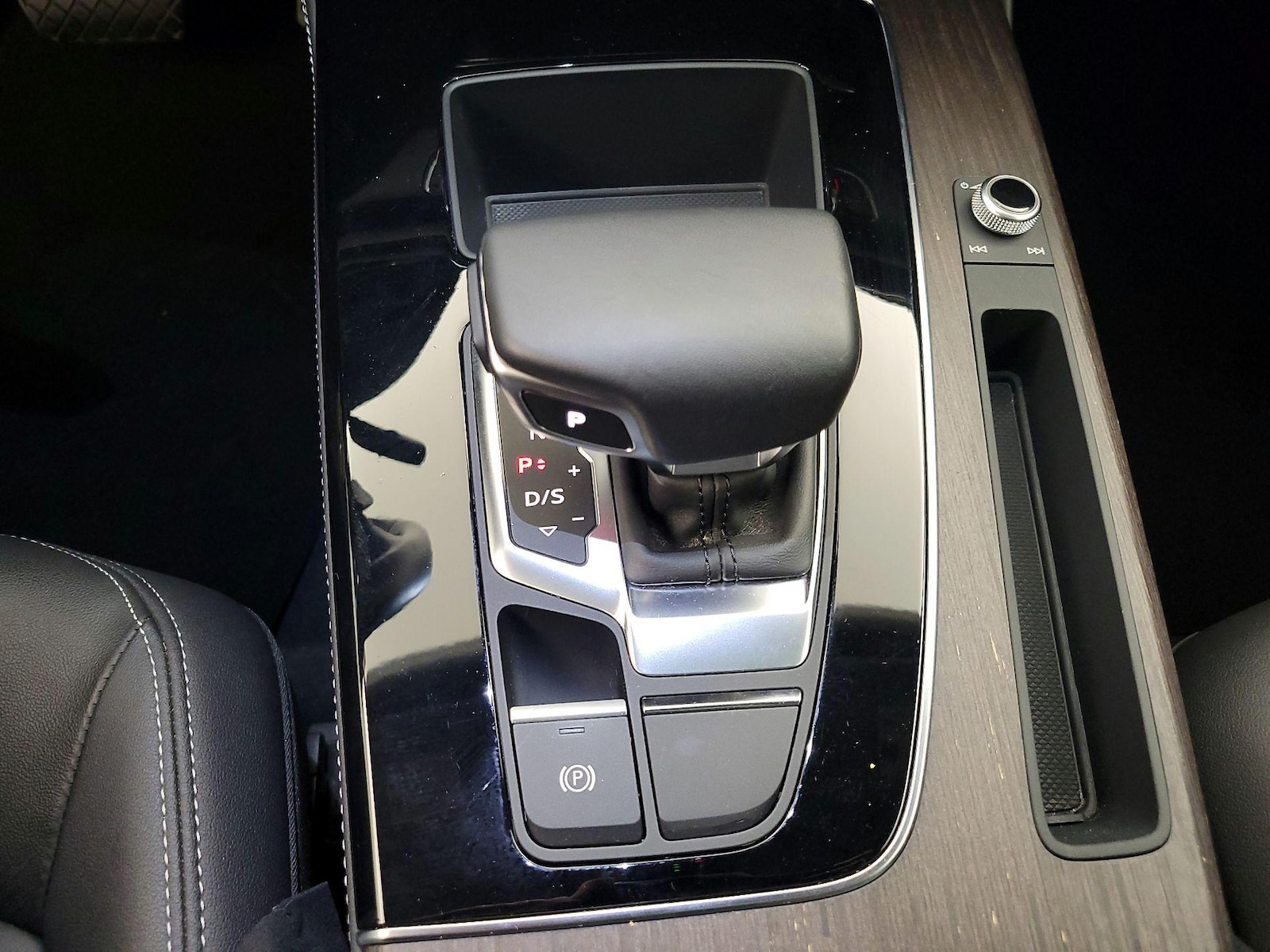 2023 Audi Q5 Premium Plus - Photo 18