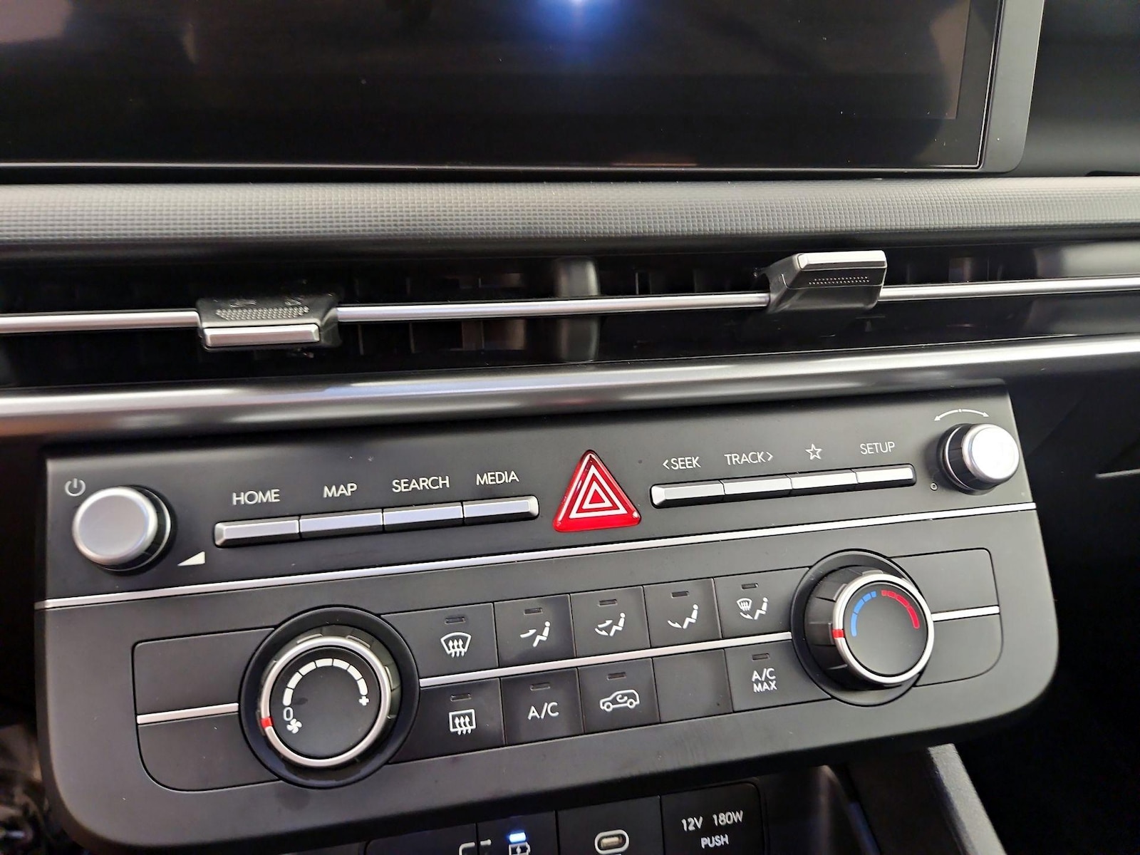 2026 Hyundai Tucson SE - Photo 17