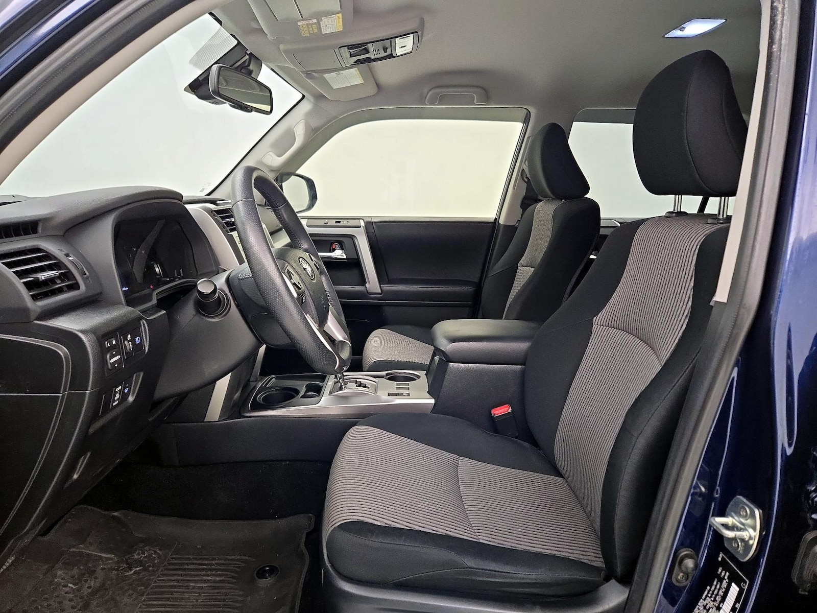 Power Seat(s) & Side Airbags