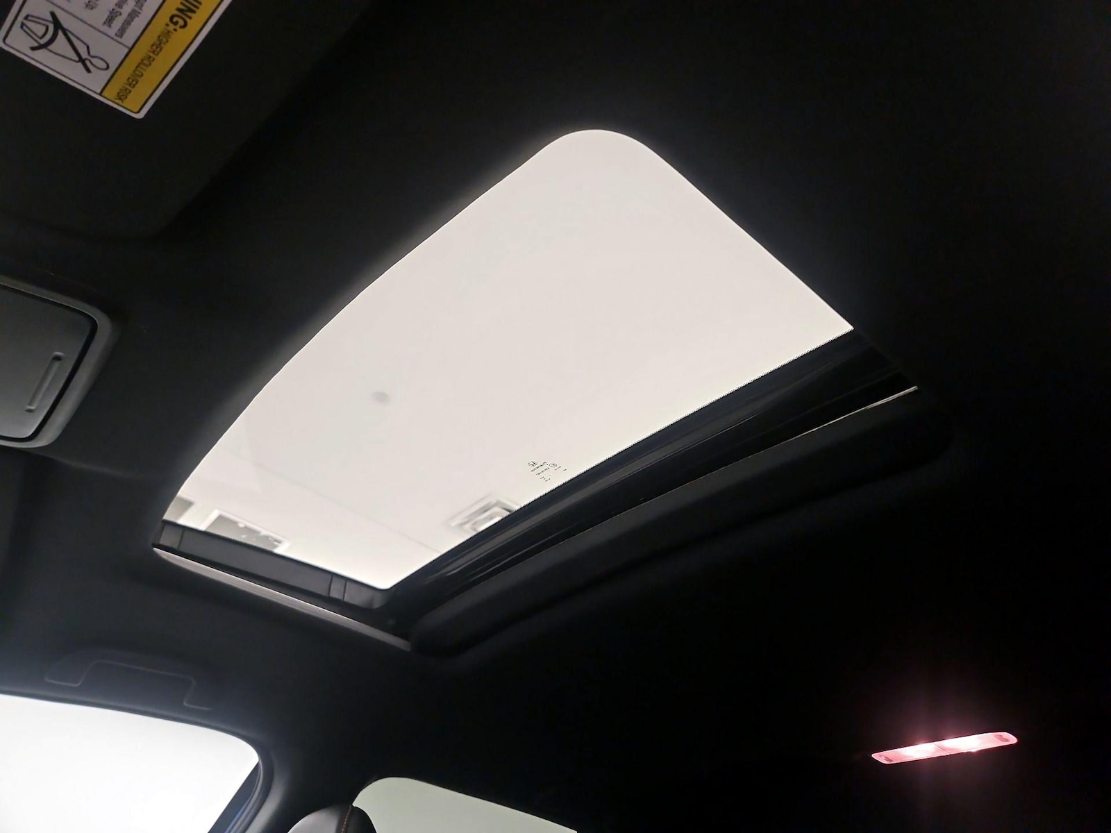 Sunroof(s) & Overhead Airbags