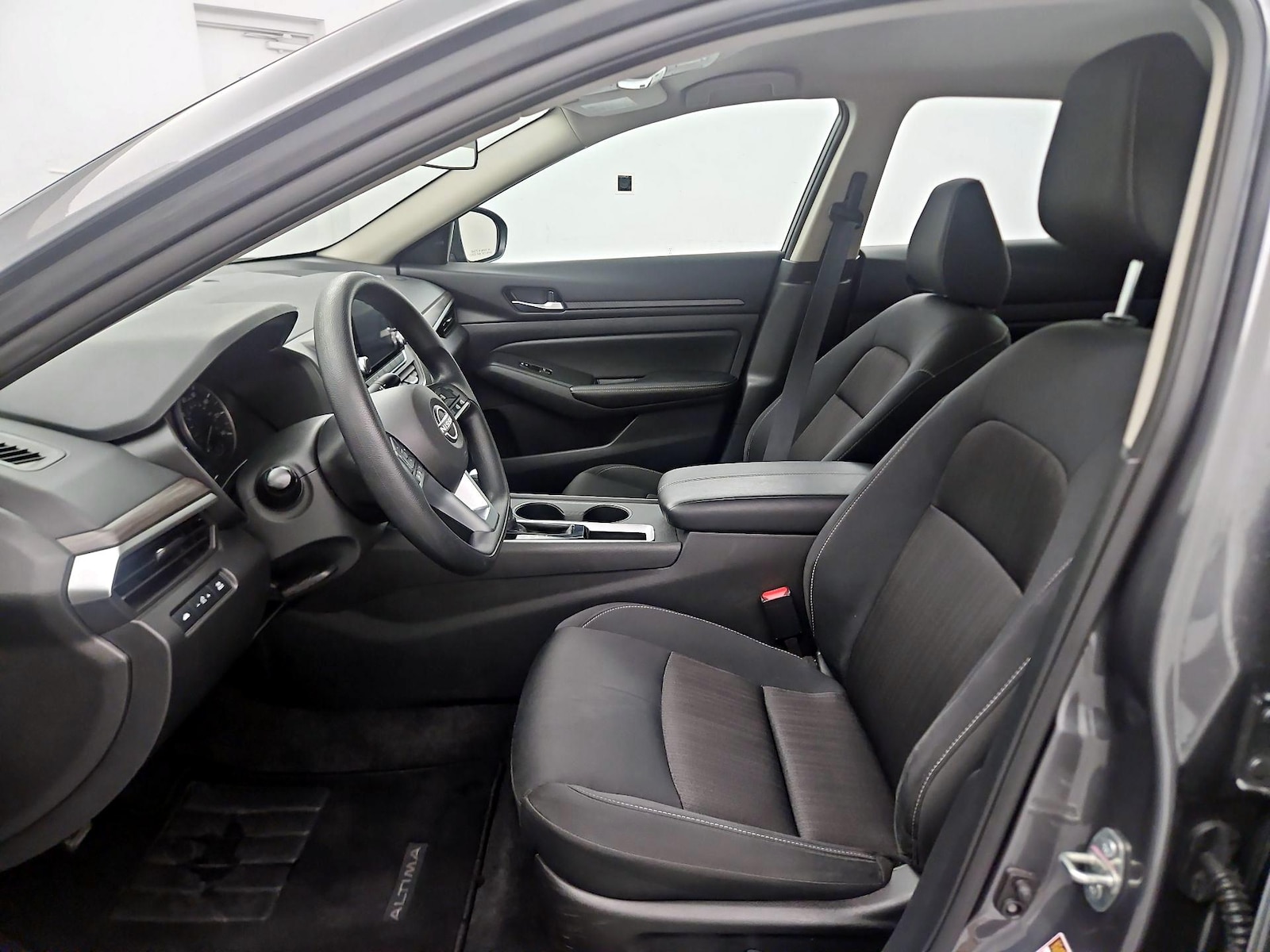 Power Seat(s) & Side Airbags