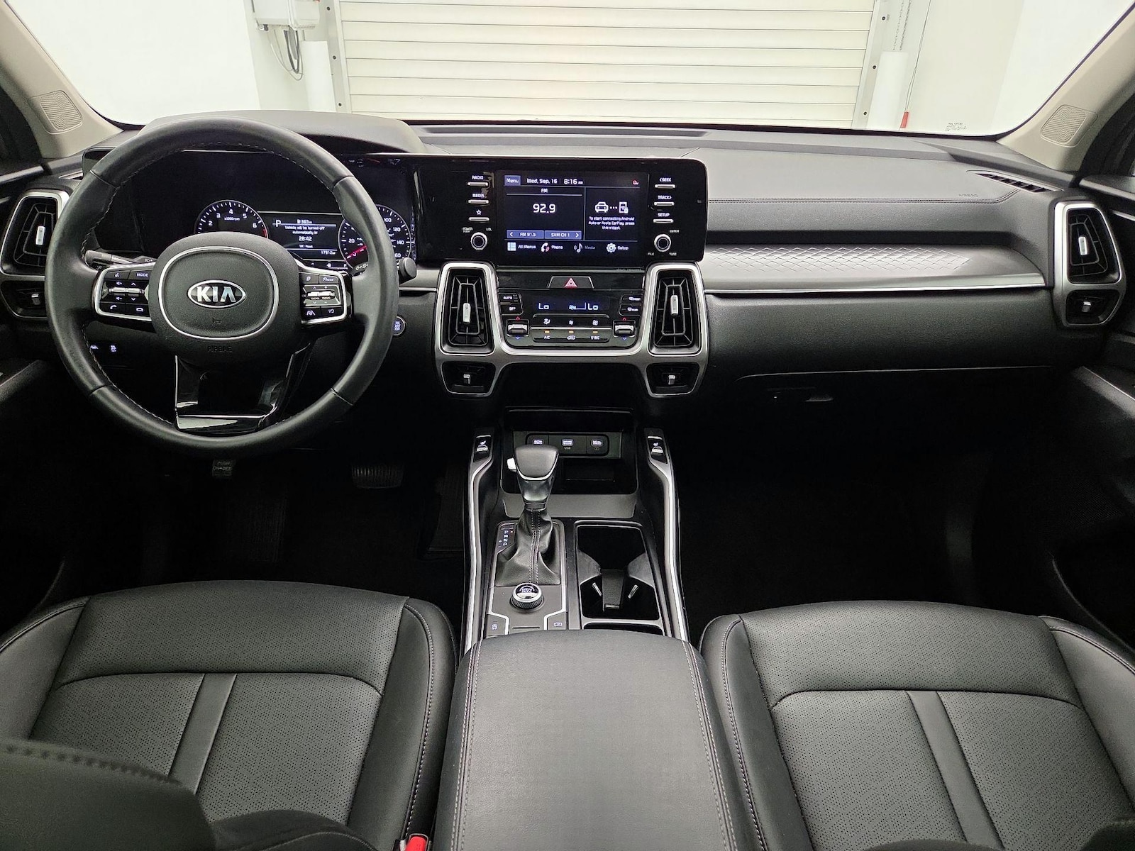 2021 Kia Sorento S - Photo 10
