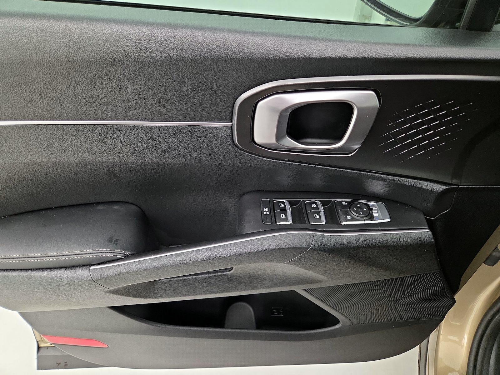 2021 Kia Sorento S - Photo 13