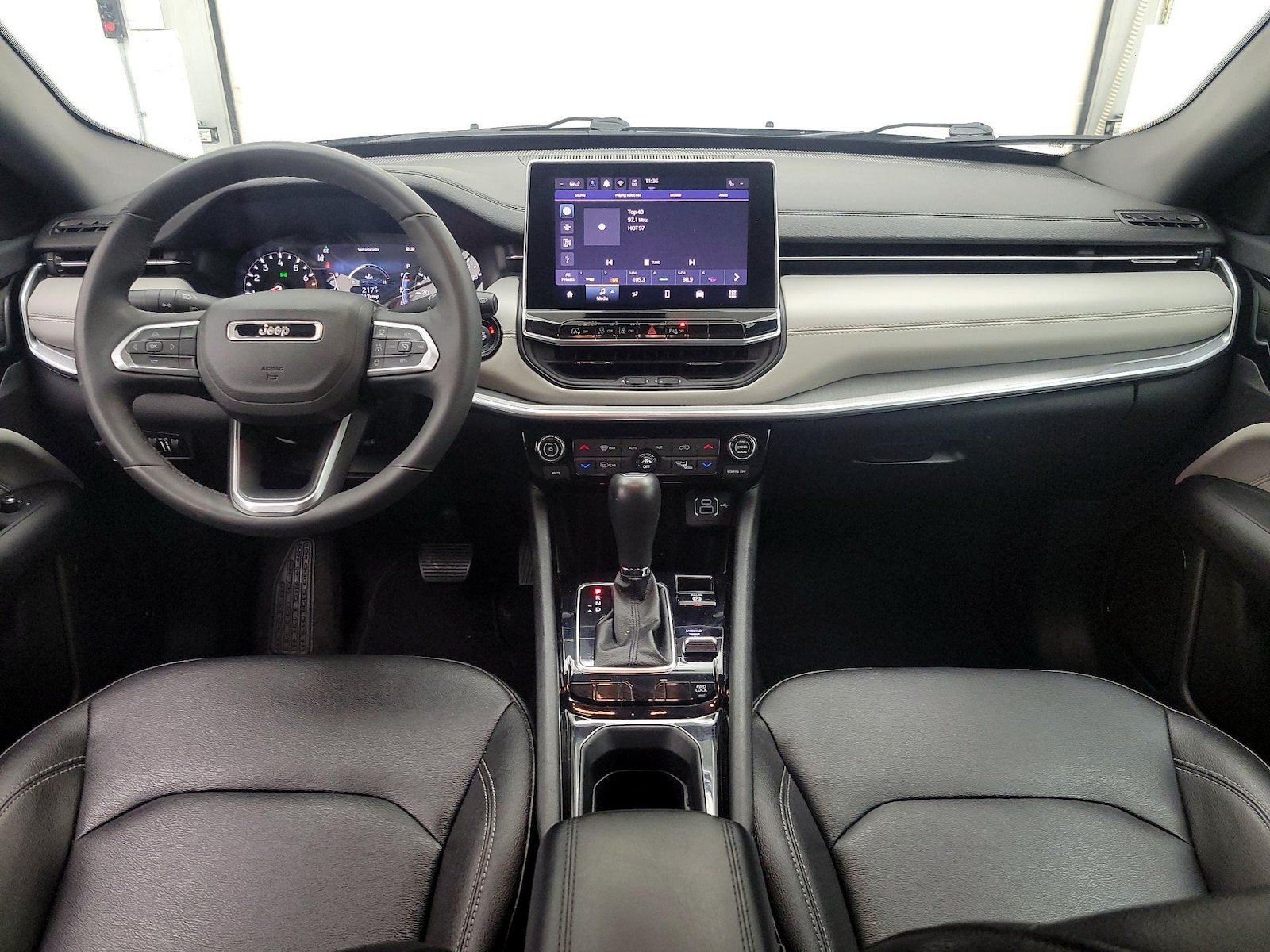 2025 Jeep Compass Limited - Photo 10