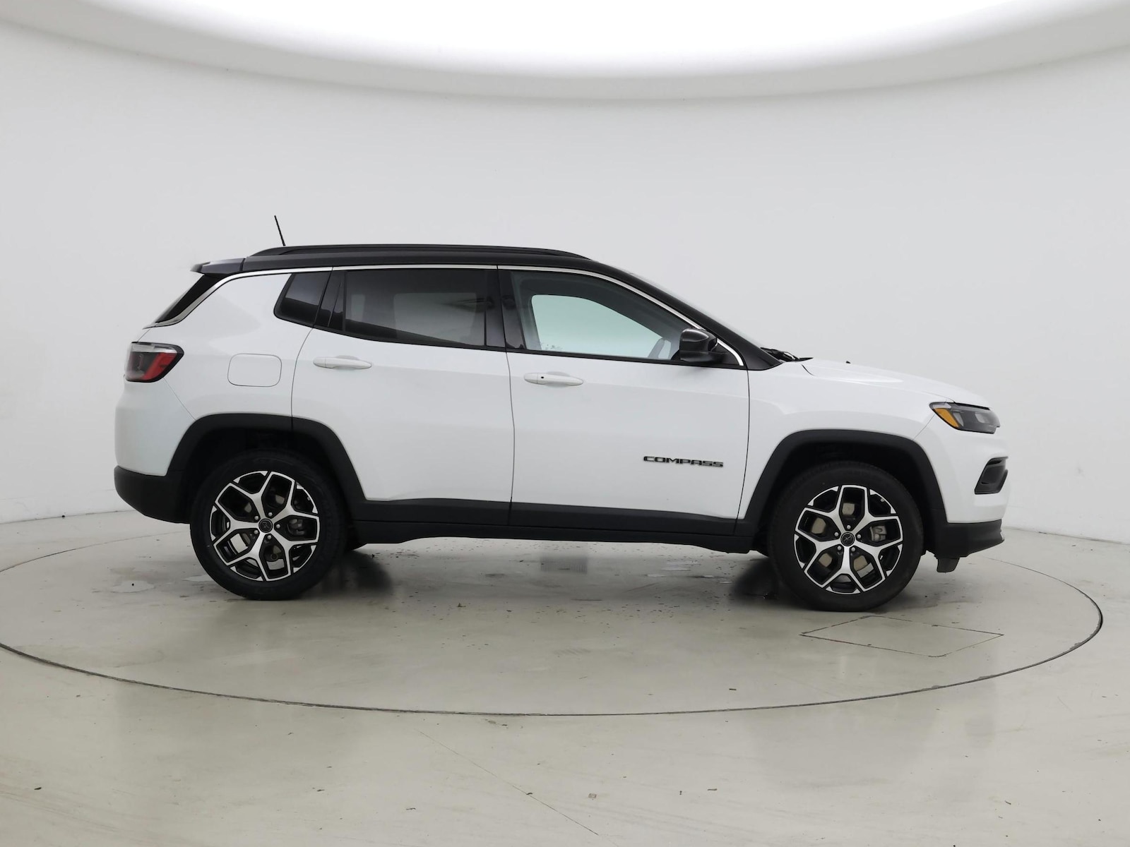 2025 Jeep Compass Limited - Photo 8