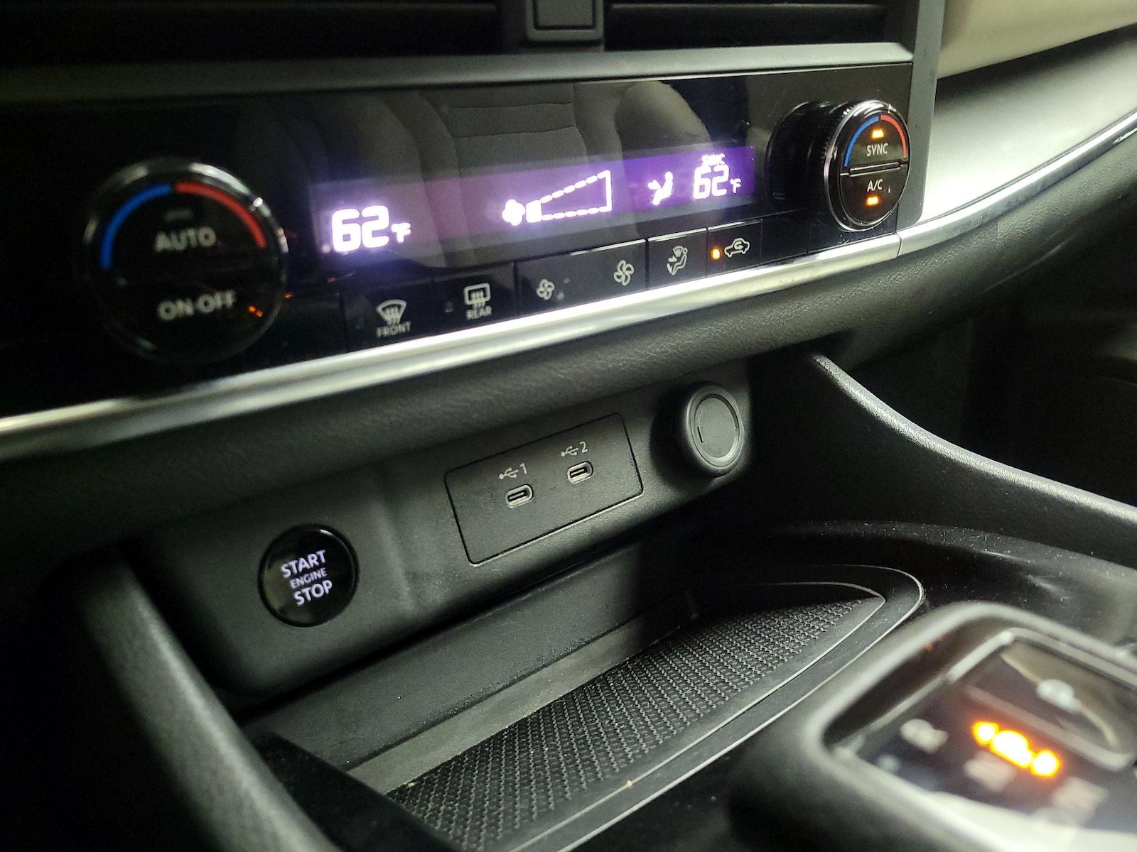 2025 Nissan Rogue SV - Photo 17