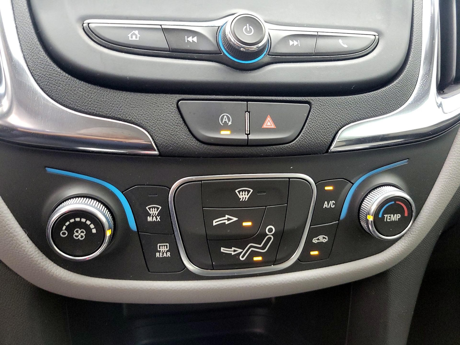 2024 Chevrolet Equinox LS - Photo 17