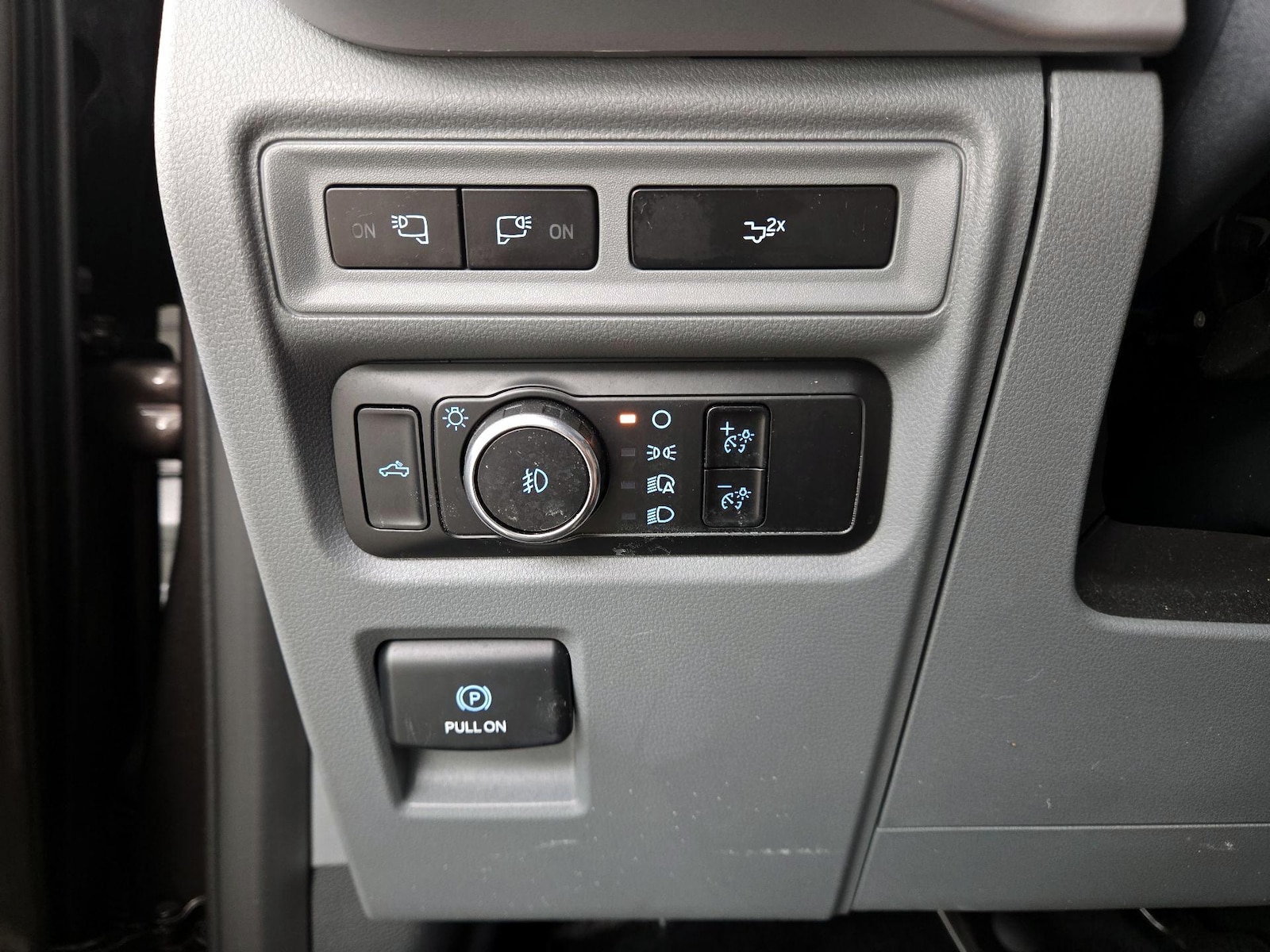 2023 Ford F-150 XLT - Photo 14