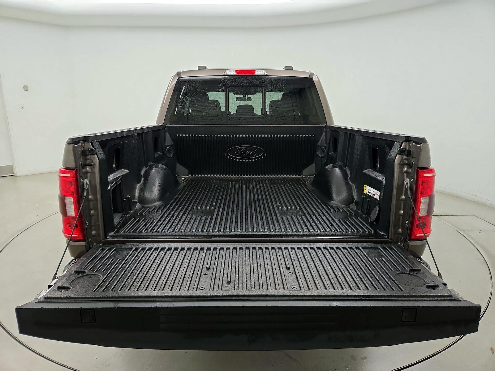 2023 Ford F-150 XLT - Photo 22