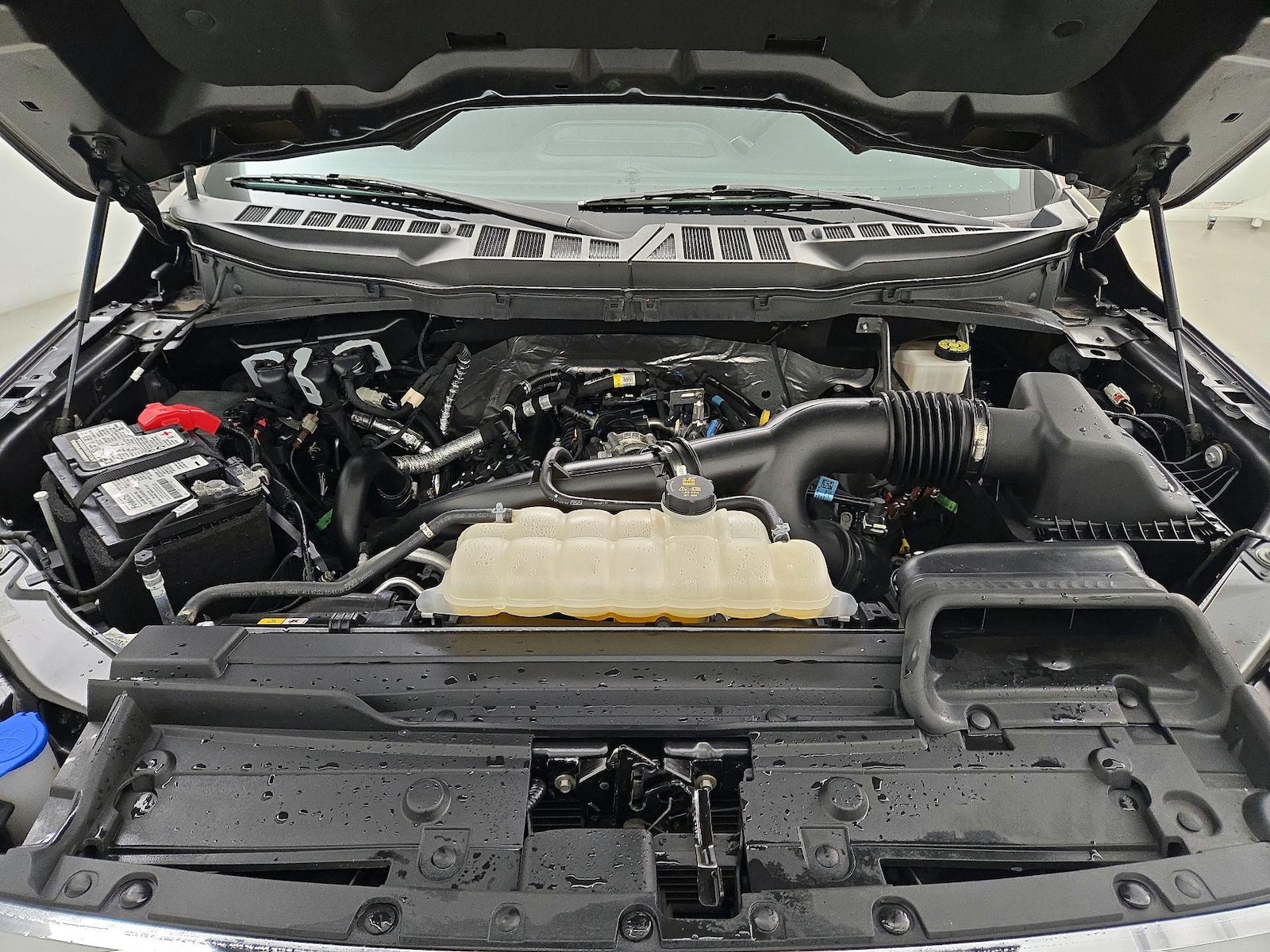 2023 Ford F-150 XLT - Photo 23
