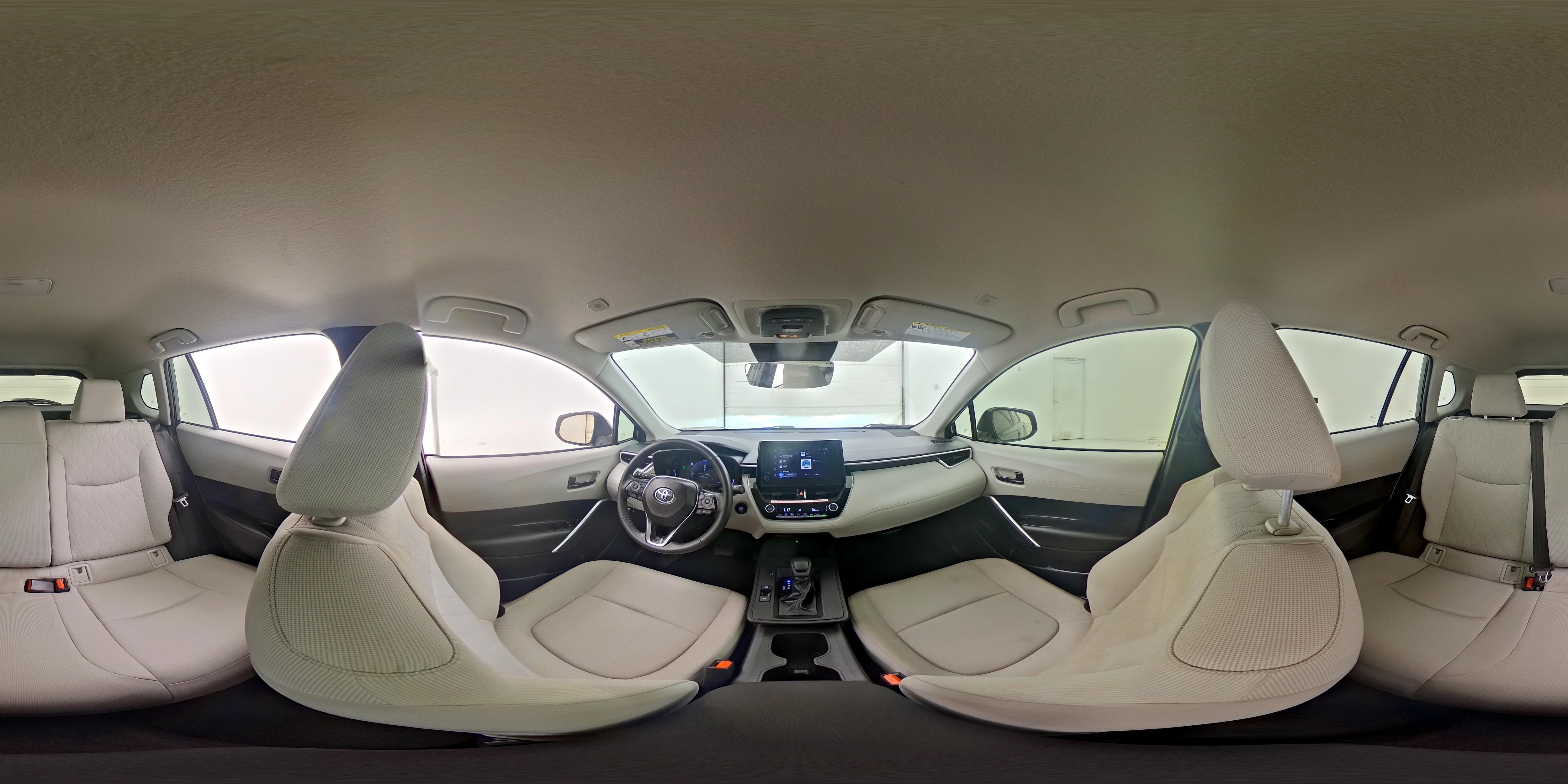 2026 Toyota Corolla Cross LE - Photo 25