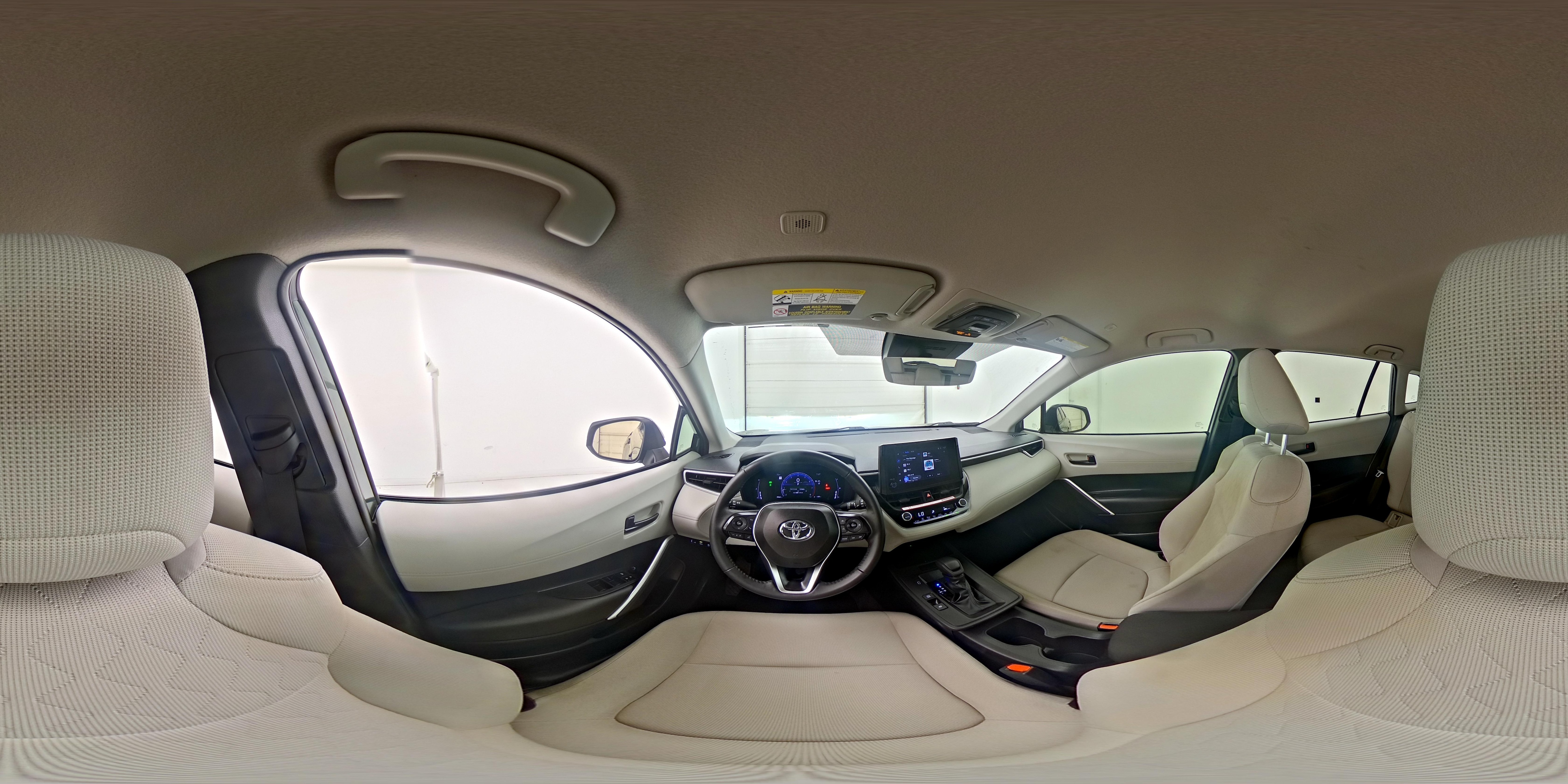 2026 Toyota Corolla Cross LE - Photo 27