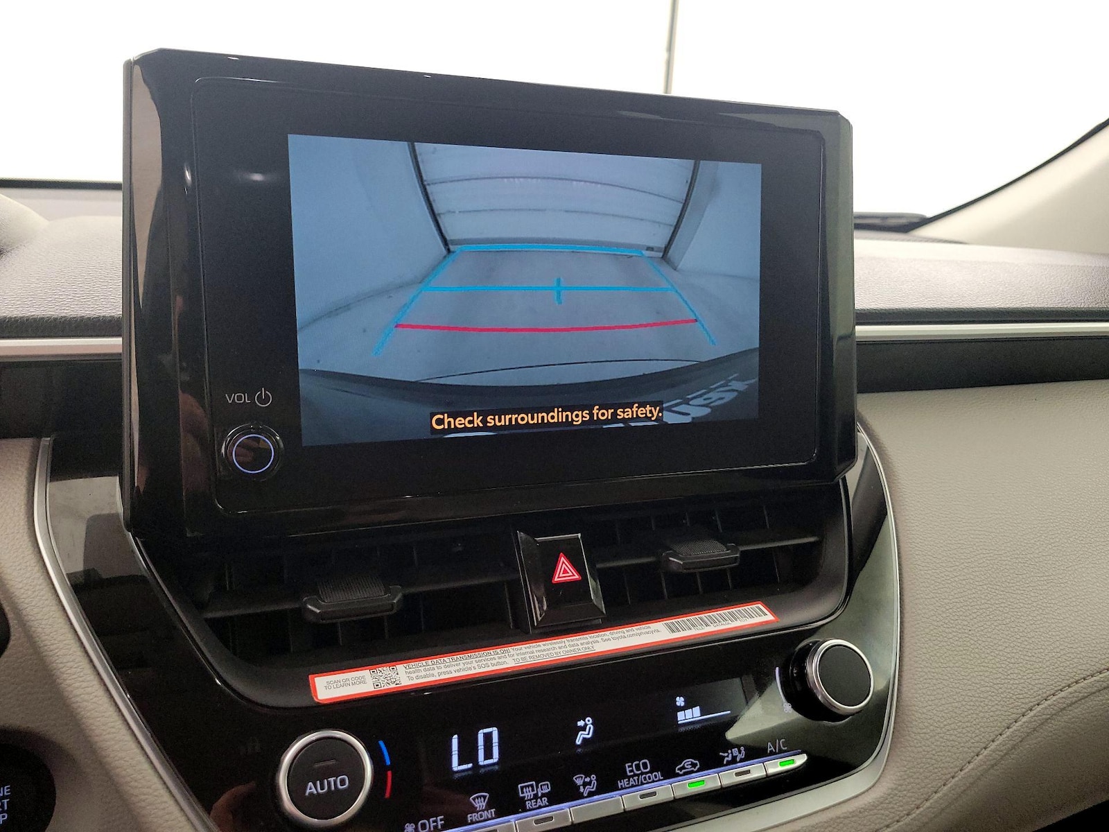 2026 Toyota Corolla Cross LE - Photo 16